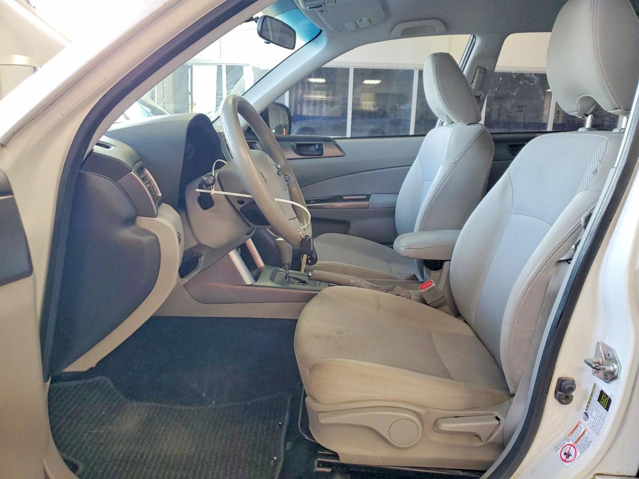 2013 Subaru Forester 2.5x White vin: JF2SHABC3DH429298