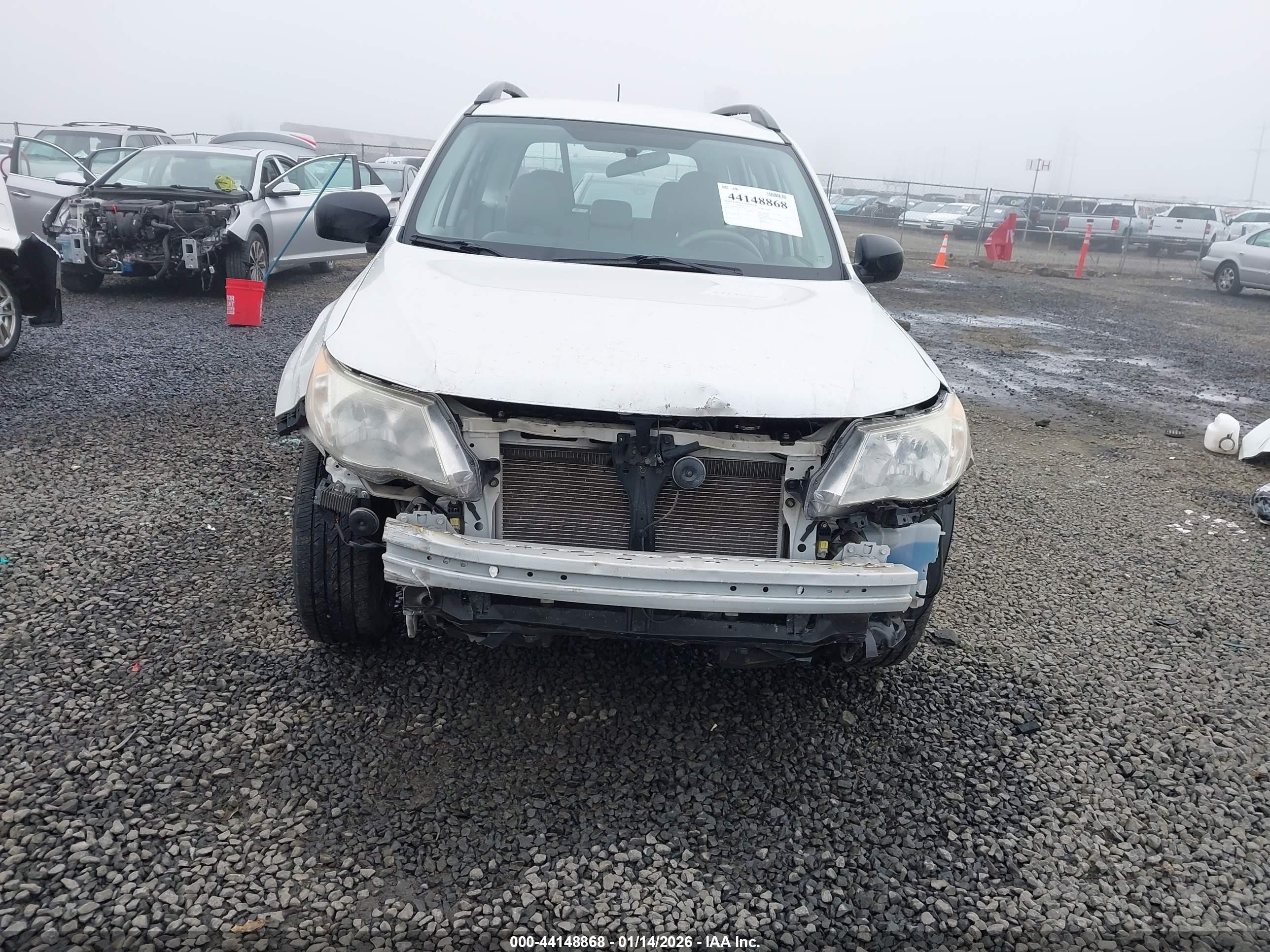 2011 Subaru Forester 2.5x White vin: JF2SHABC4BH757844