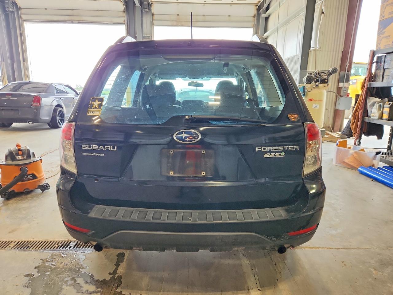 2012 Subaru Forester 2.5x Black vin: JF2SHABC4CH412735