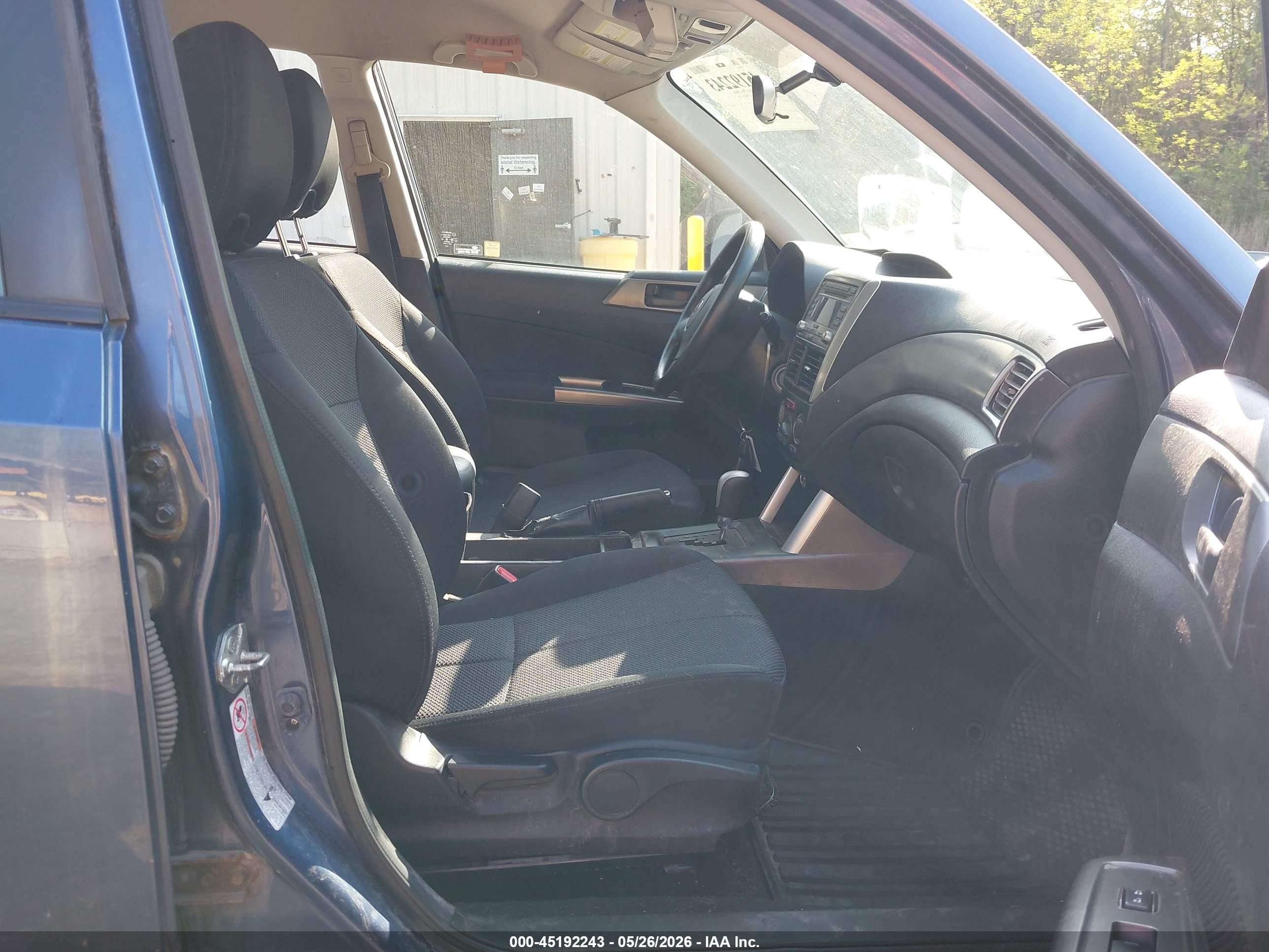 2012 Subaru Forester 2.5x Blue vin: JF2SHABC4CH441572