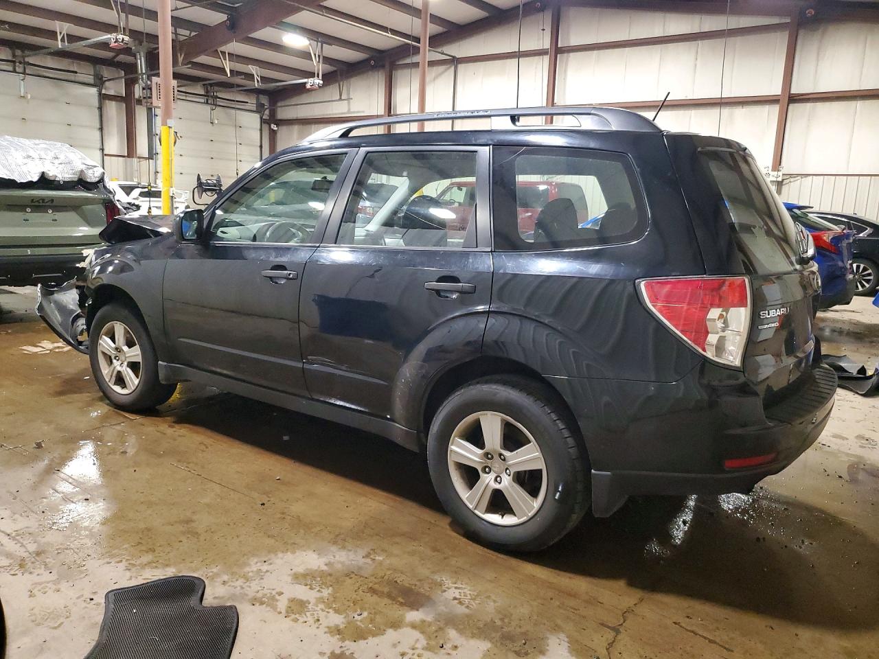 2013 Subaru Forester 2.5x Black vin: JF2SHABC4DH410355