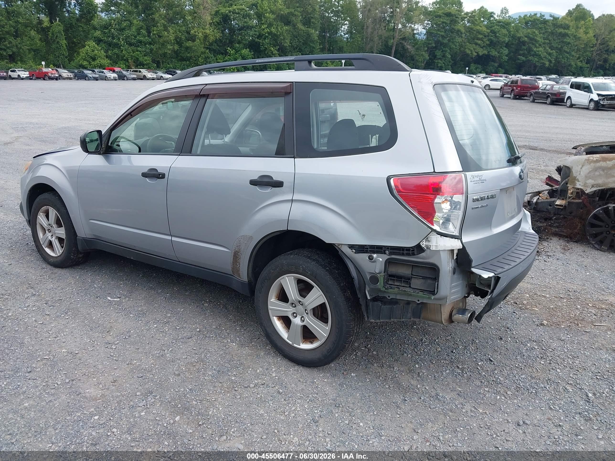 2013 Subaru Forester 2.5x Серебряный vin: JF2SHABC4DH414311