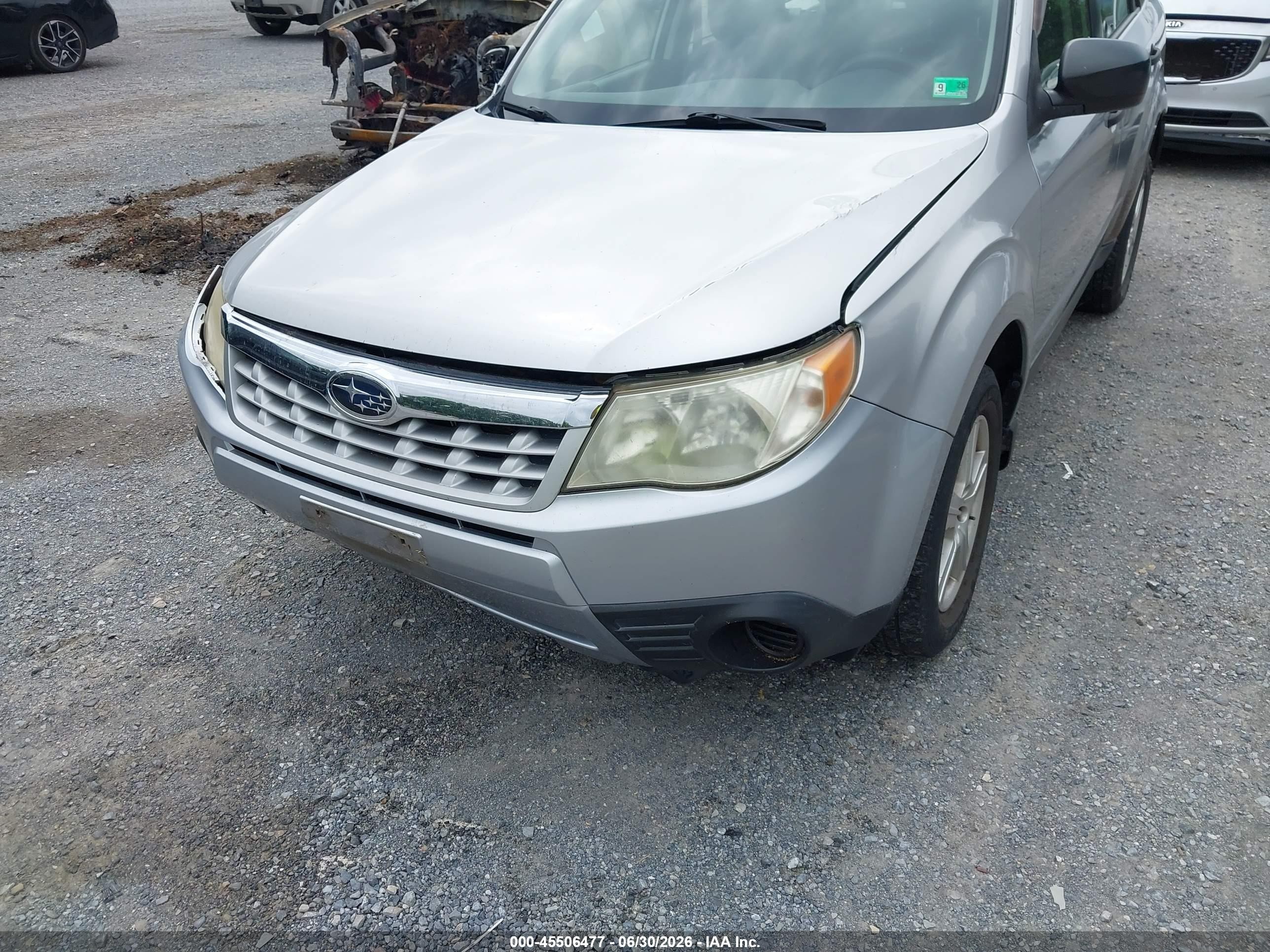 2013 Subaru Forester 2.5x Серебряный vin: JF2SHABC4DH414311