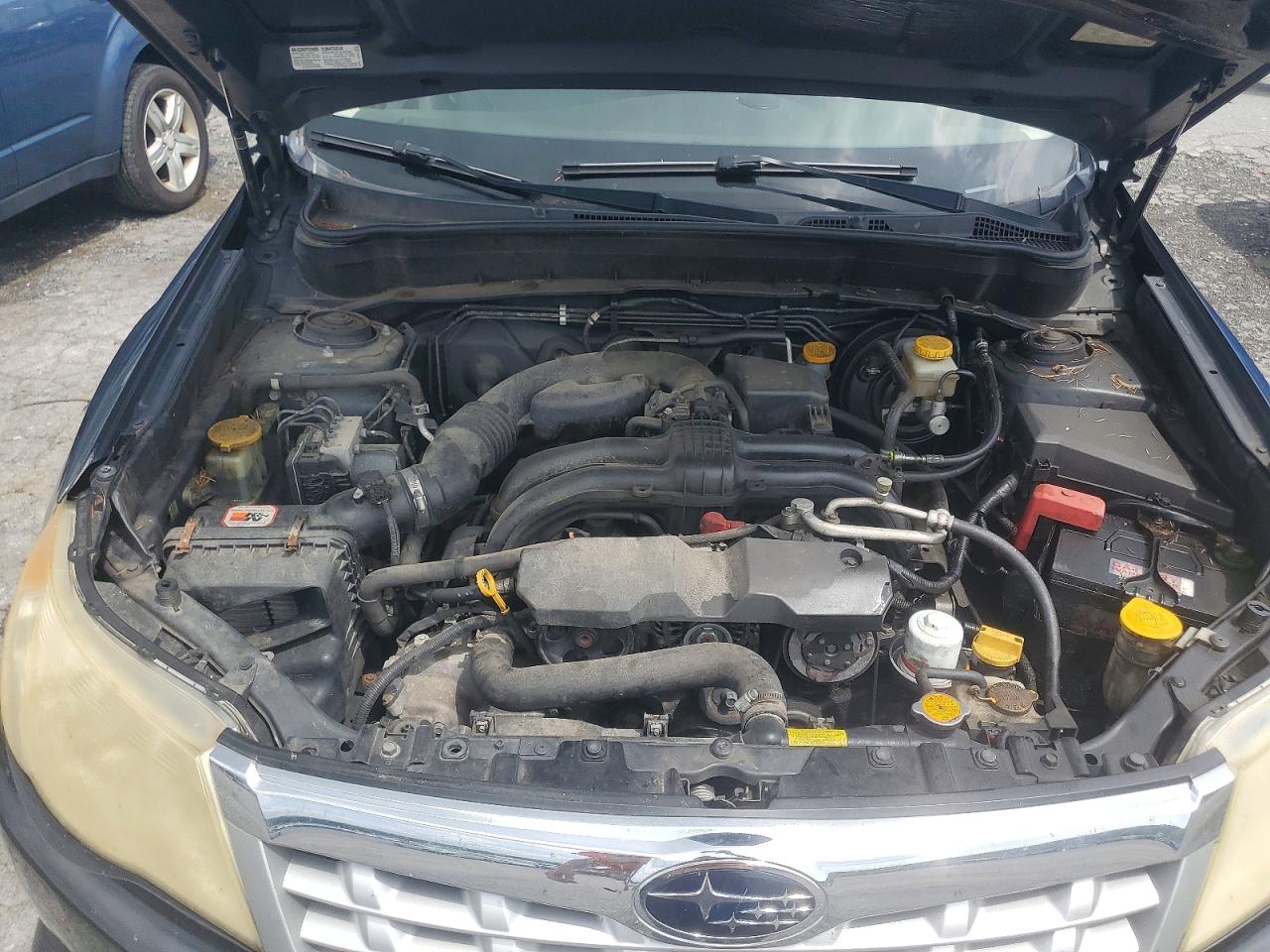 2011 Subaru Forester 2.5x Gray vin: JF2SHABC5BG705791