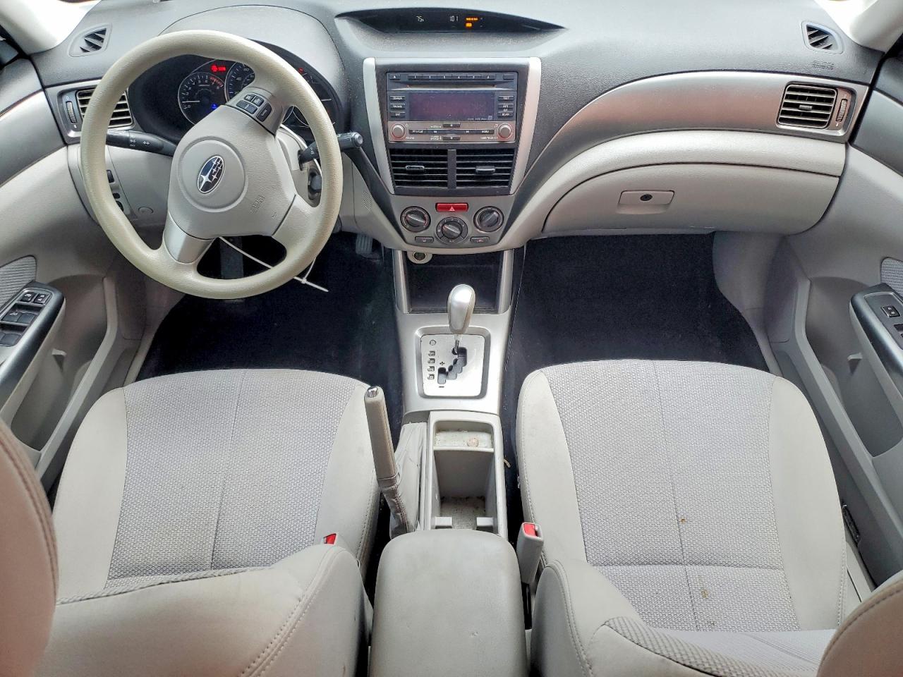 2011 Subaru Forester 2.5x White vin: JF2SHABC5BH715330