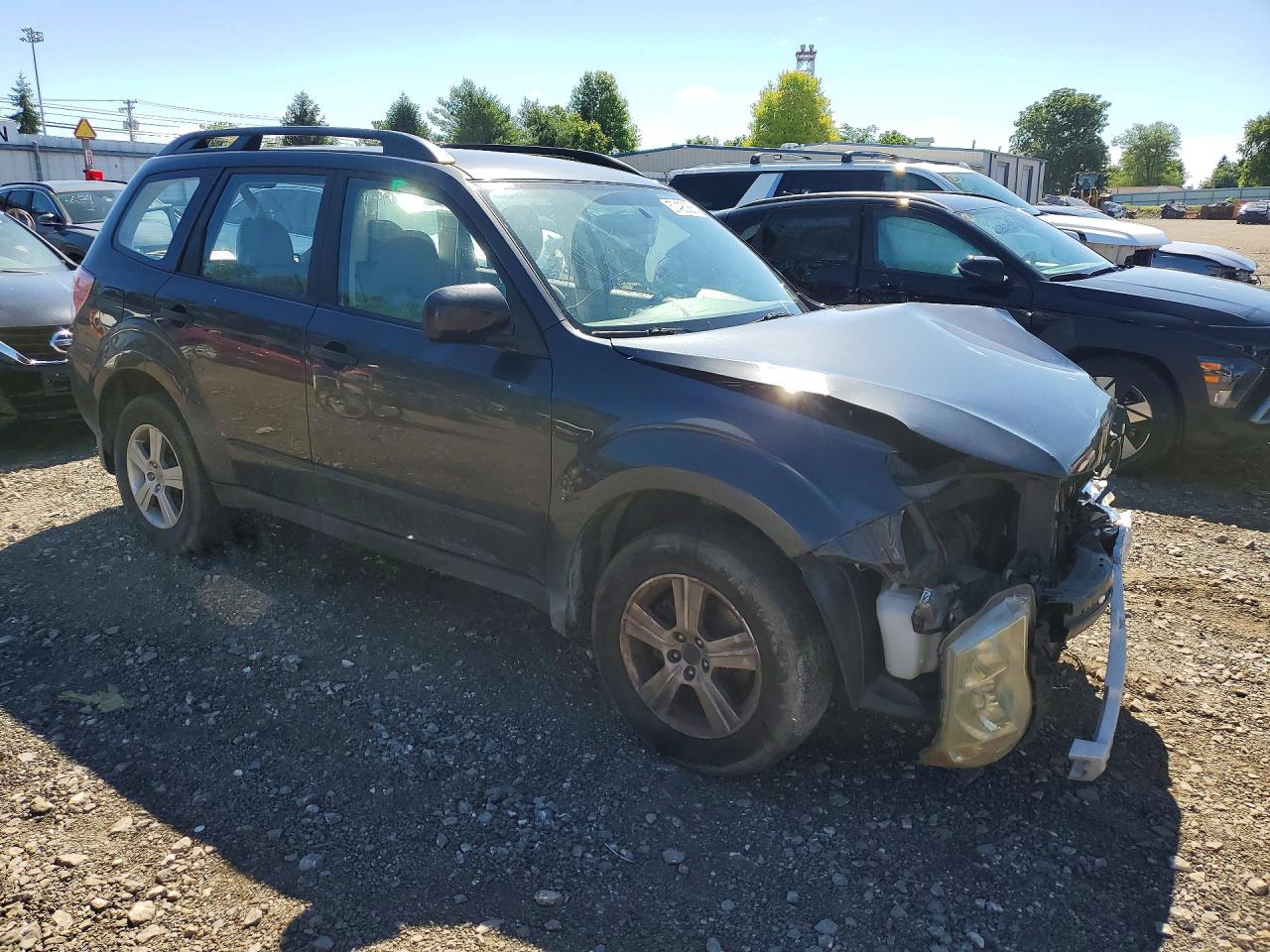2011 Subaru Forester 2.5x Gray vin: JF2SHABC5BH717403