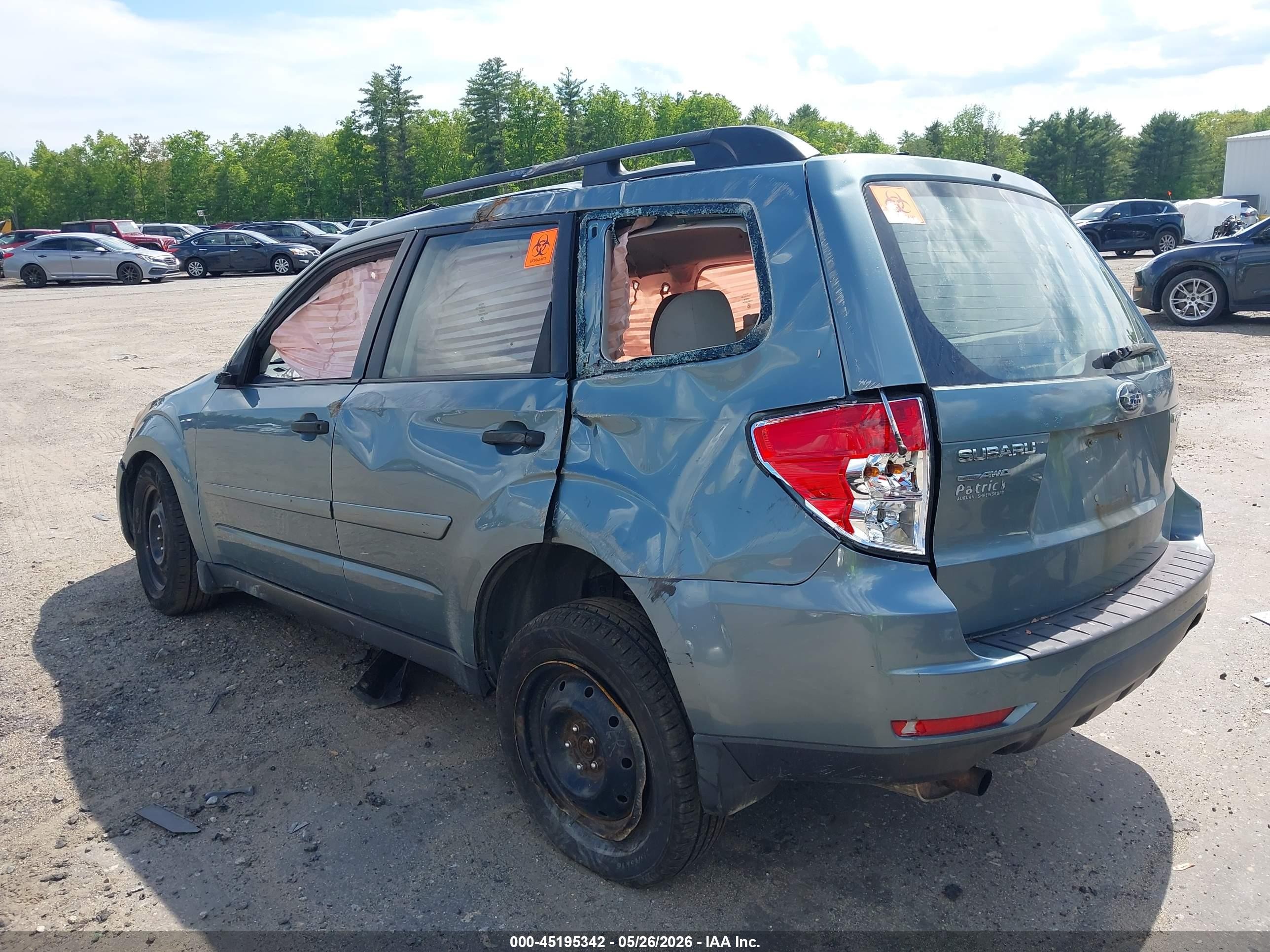 2011 Subaru Forester 2.5x Green vin: JF2SHABC5BH770098