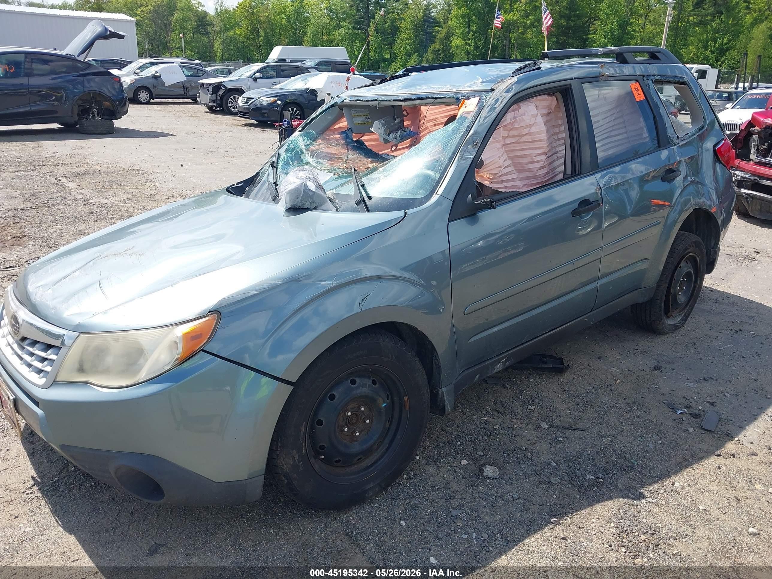 2011 Subaru Forester 2.5x Green vin: JF2SHABC5BH770098