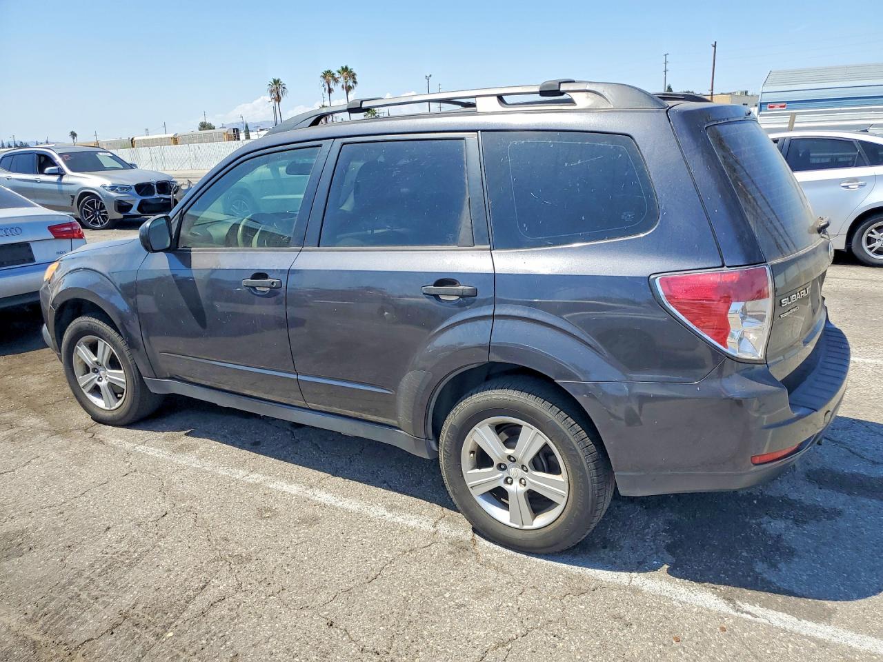 2011 Subaru Forester 2.5x Gray vin: JF2SHABC5BH773762
