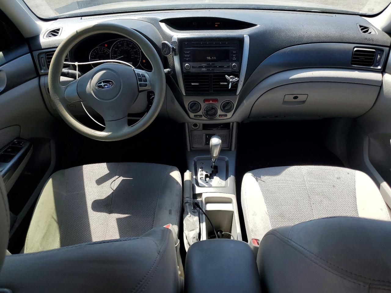 2011 Subaru Forester 2.5x Gray vin: JF2SHABC5BH773762