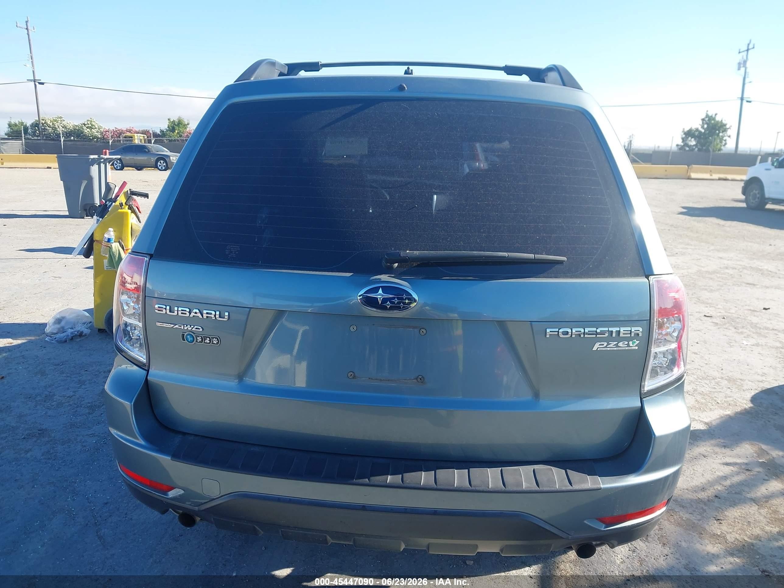 2011 Subaru Forester 2.5x Light Blue vin: JF2SHABC5BH774314