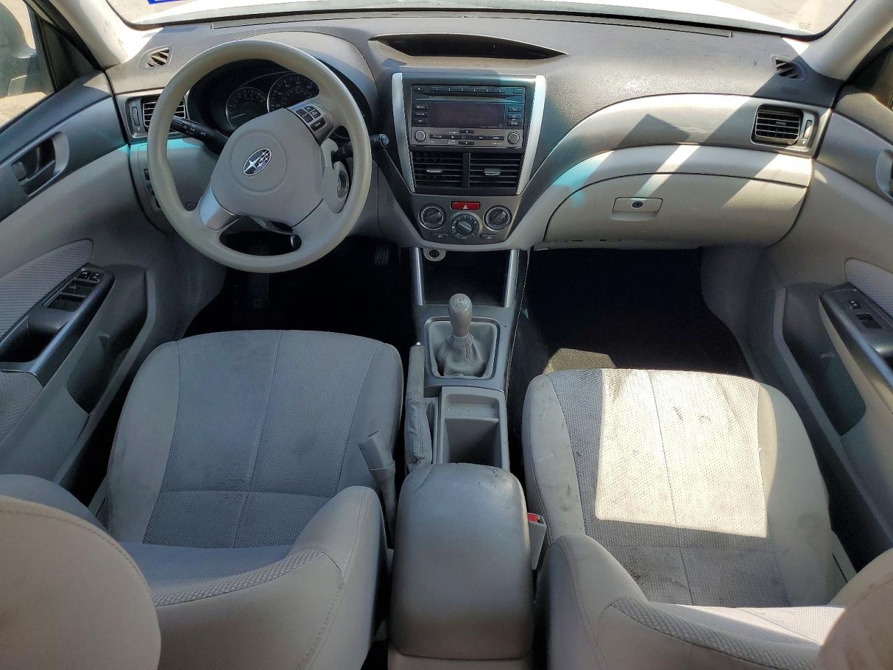 2012 Subaru Forester Белый vin: JF2SHABC5CG445717