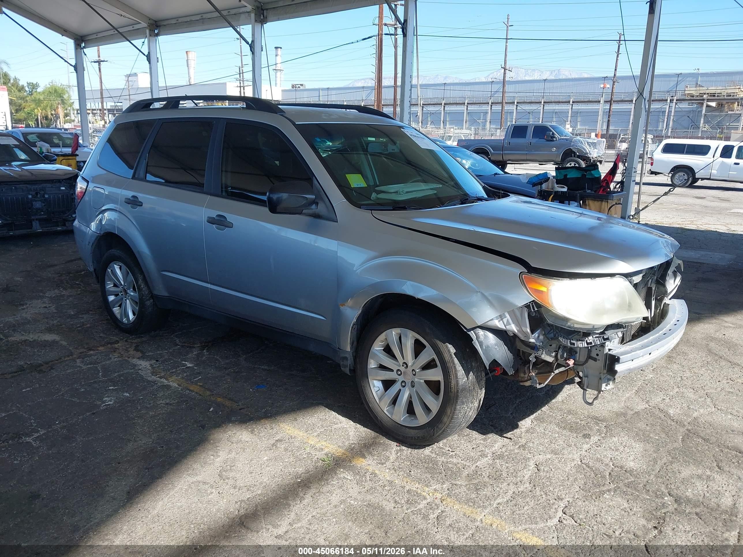 2012 Subaru Forester 2.5x Silver vin: JF2SHABC5CH404658