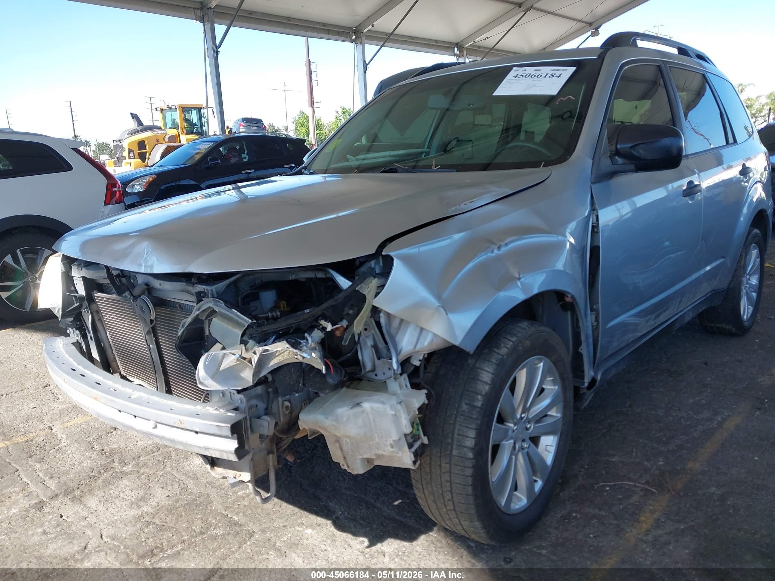 2012 Subaru Forester 2.5x Silver vin: JF2SHABC5CH404658