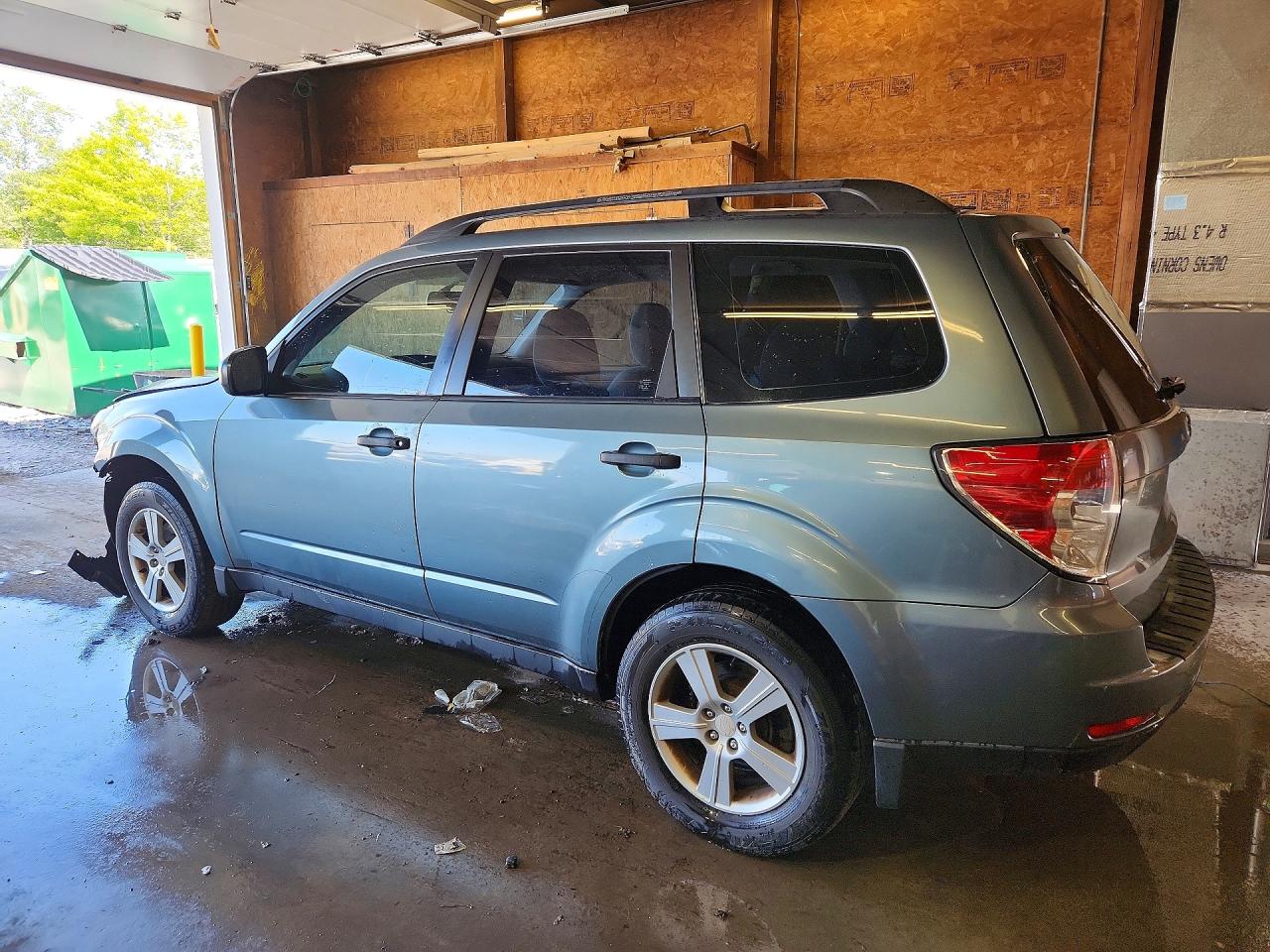 2012 Subaru Forester 2.5x Teal vin: JF2SHABC5CH409830