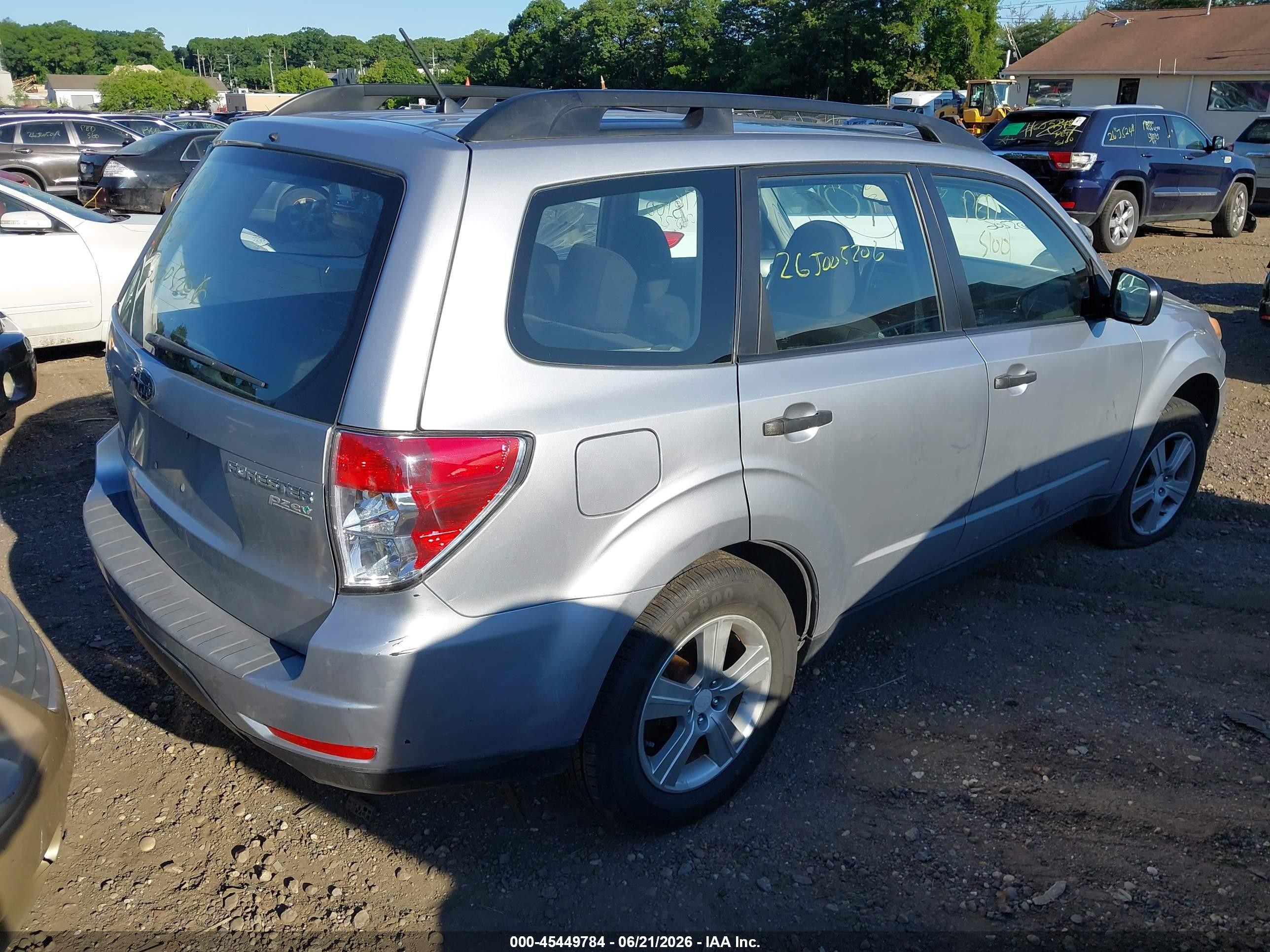 2012 Subaru Forester 2.5x Gray vin: JF2SHABC5CH422738