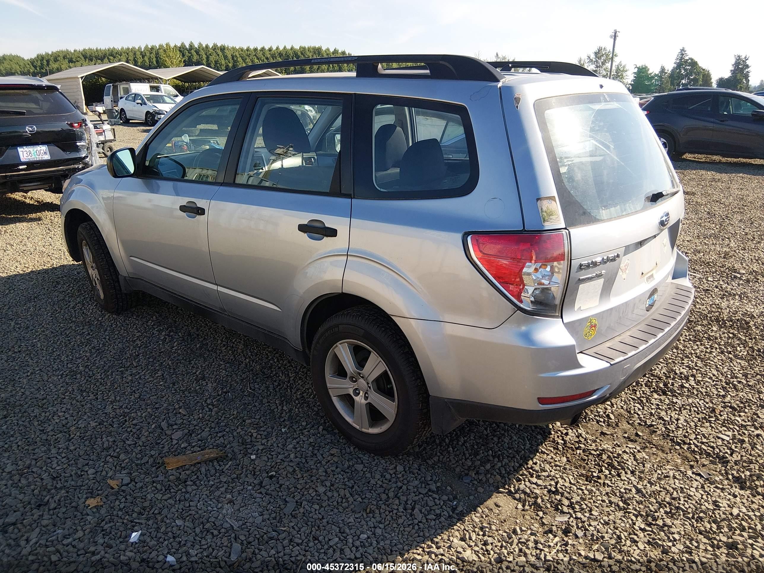 2012 Subaru Forester 2.5x Gray vin: JF2SHABC5CH433111