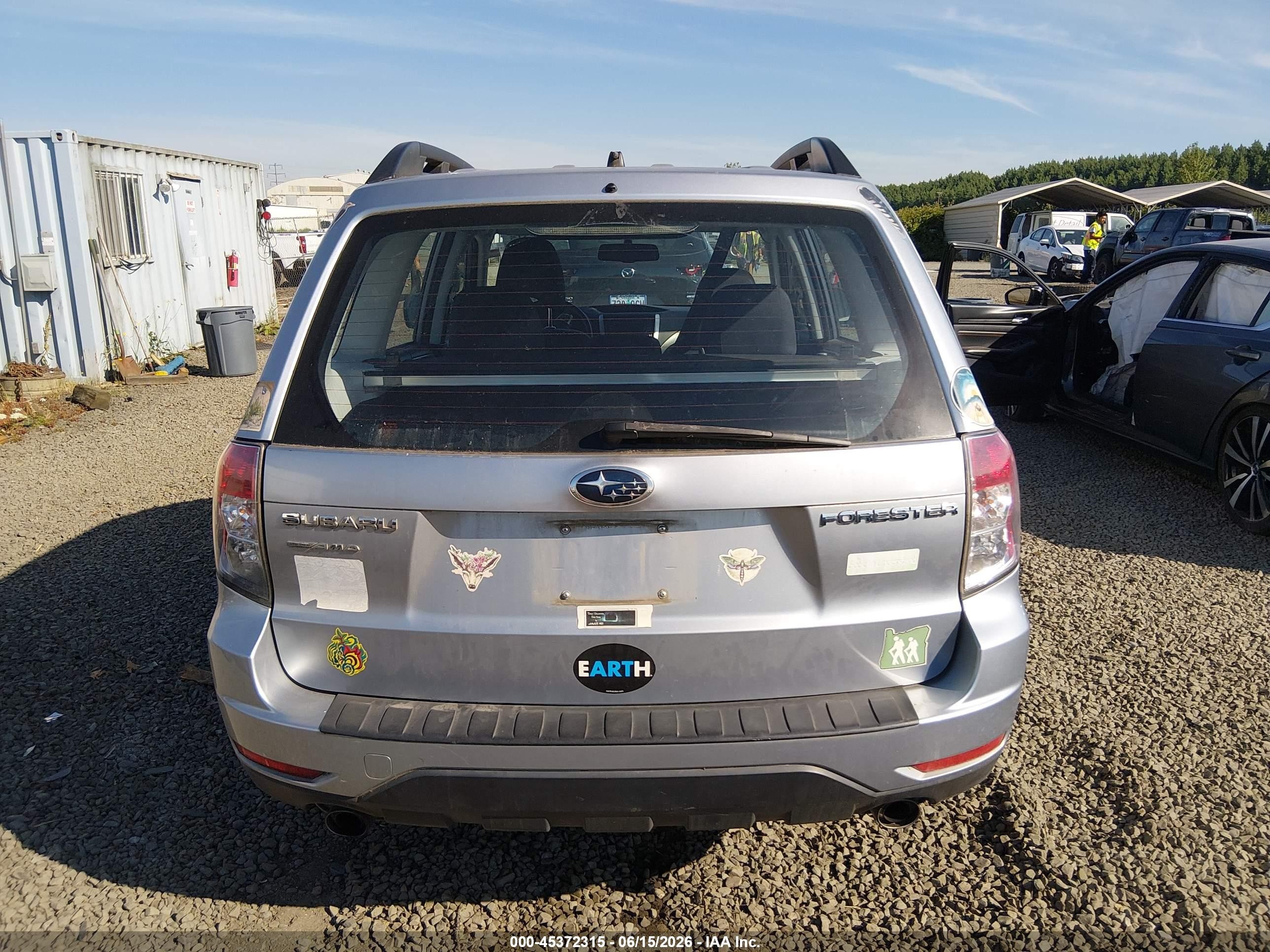 2012 Subaru Forester 2.5x Gray vin: JF2SHABC5CH433111