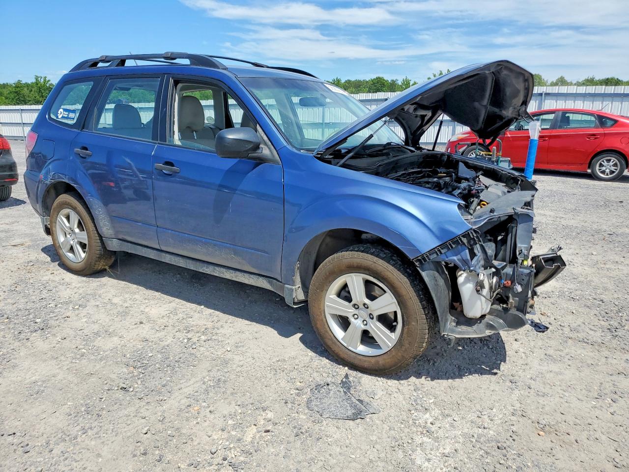 2013 Subaru Forester 2.5i Blue vin: JF2SHABC5DG439952