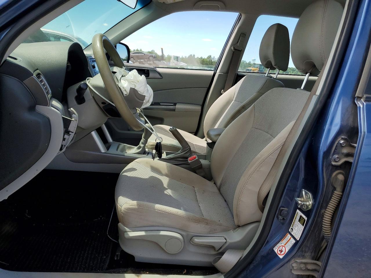 2013 Subaru Forester 2.5i Blue vin: JF2SHABC5DG439952