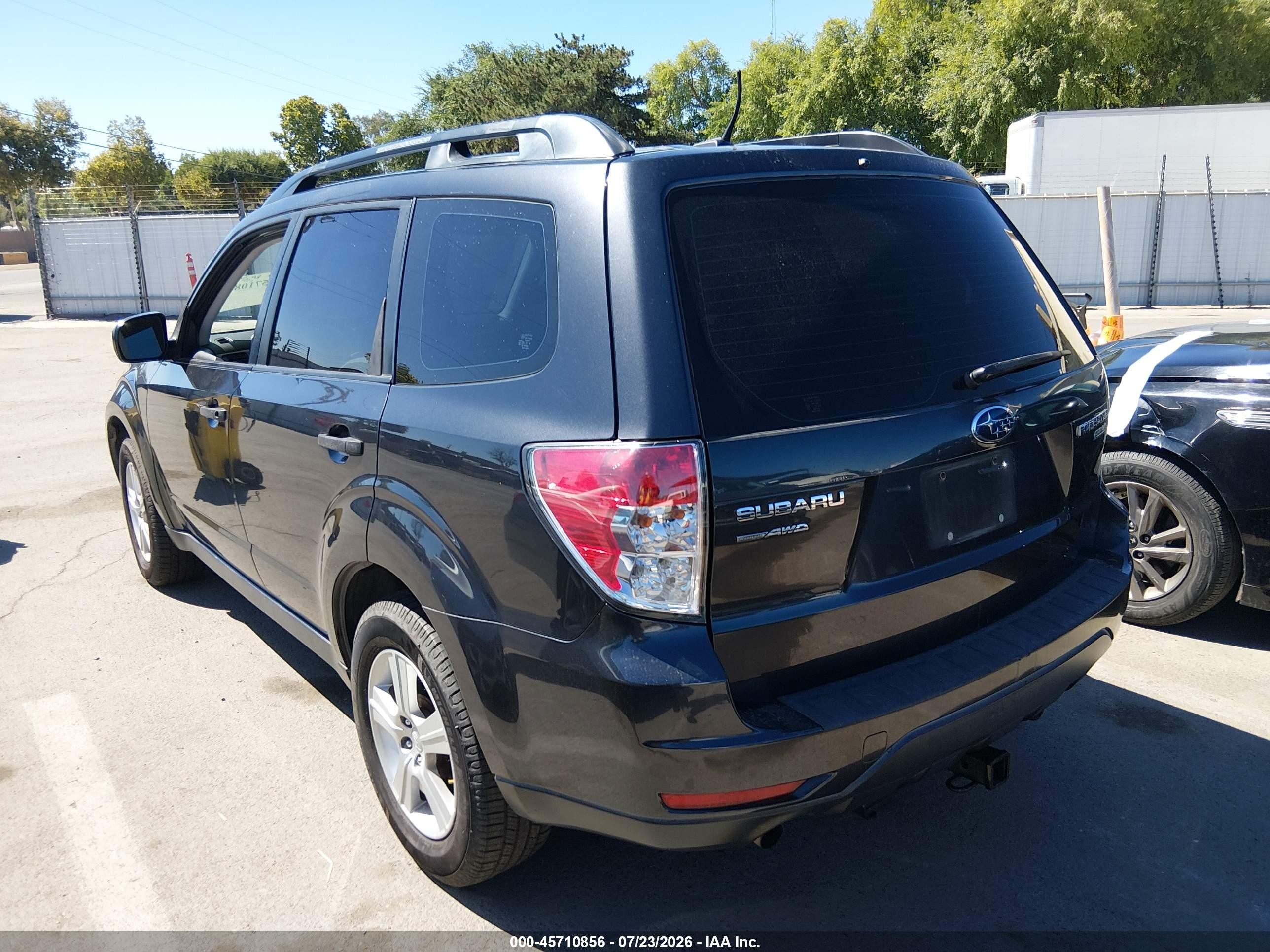 2013 Subaru Forester 2.5x Dark Blue vin: JF2SHABC5DH438777