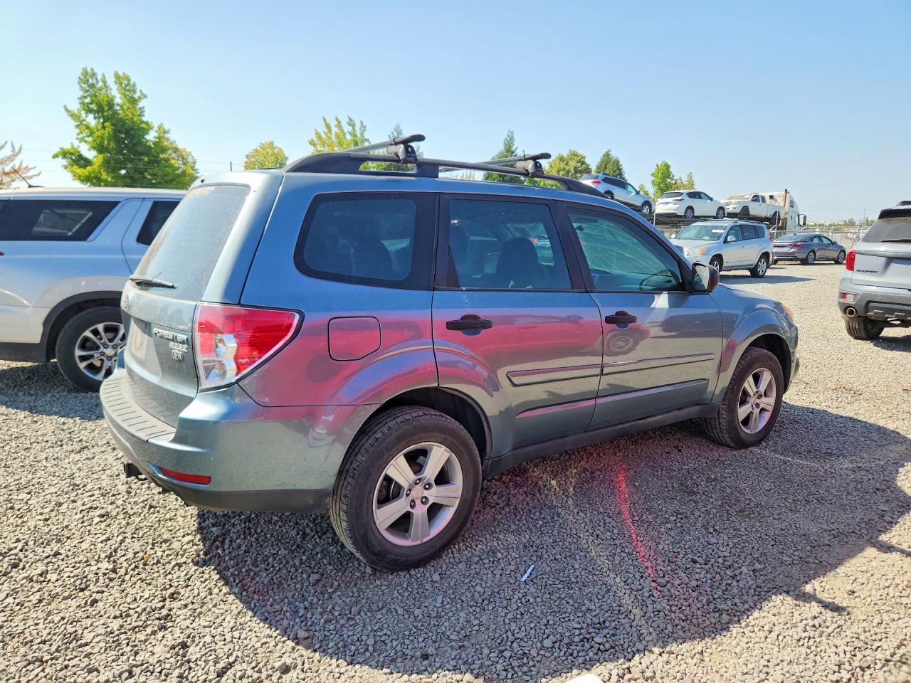 2011 Subaru Forester 2.5x Turquoise vin: JF2SHABC6BH725638
