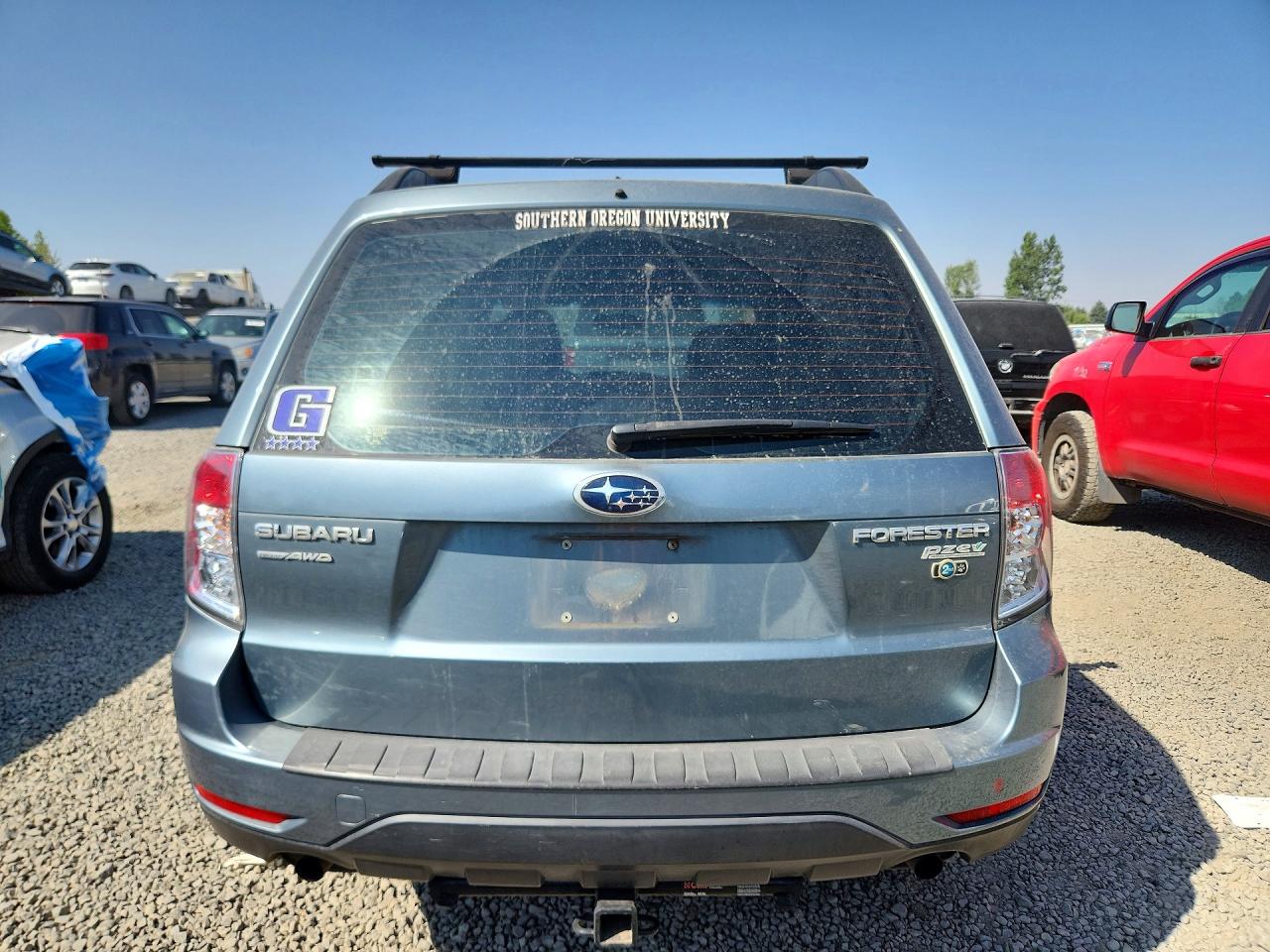 2011 Subaru Forester 2.5x Turquoise vin: JF2SHABC6BH725638