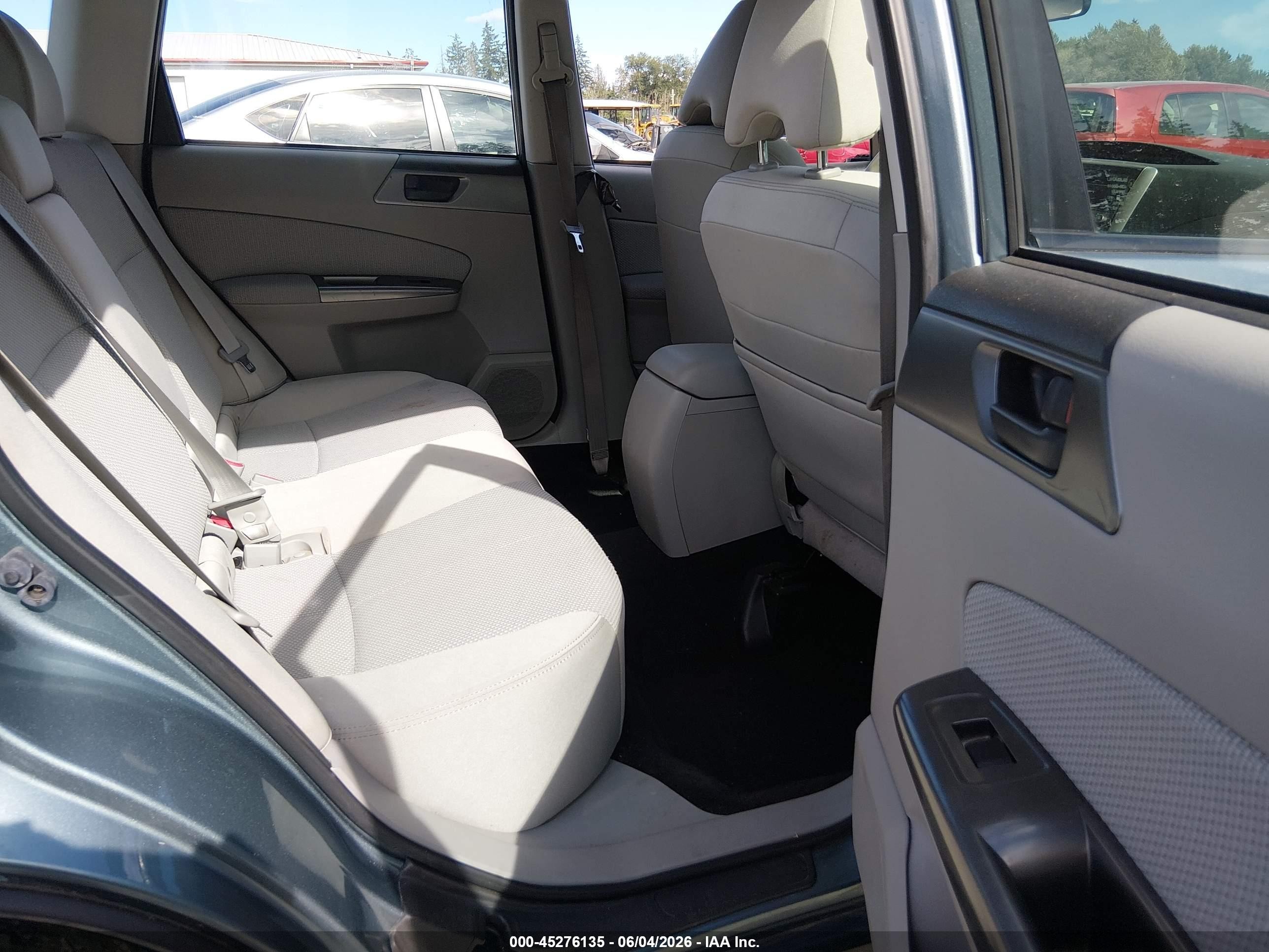 2012 Subaru Forester 2.5x Blue vin: JF2SHABC6CG408823