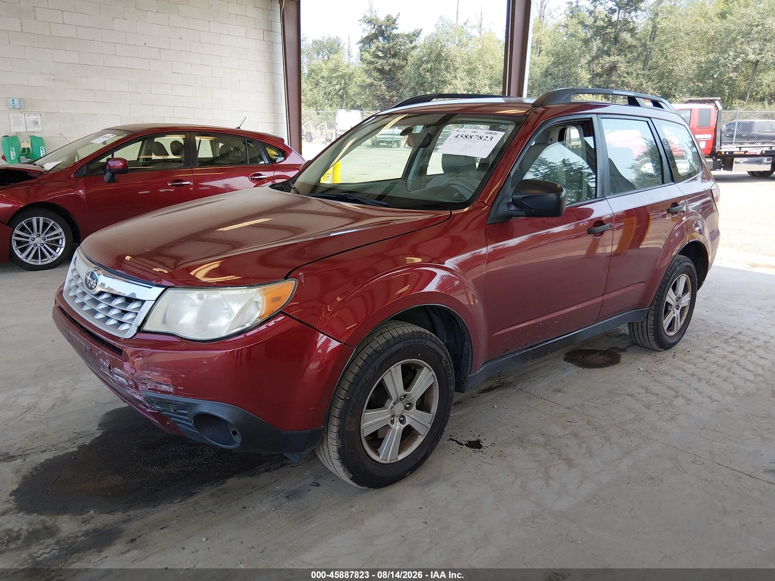 2012 Subaru Forester 2.5x Burgundy vin: JF2SHABC6CH404295