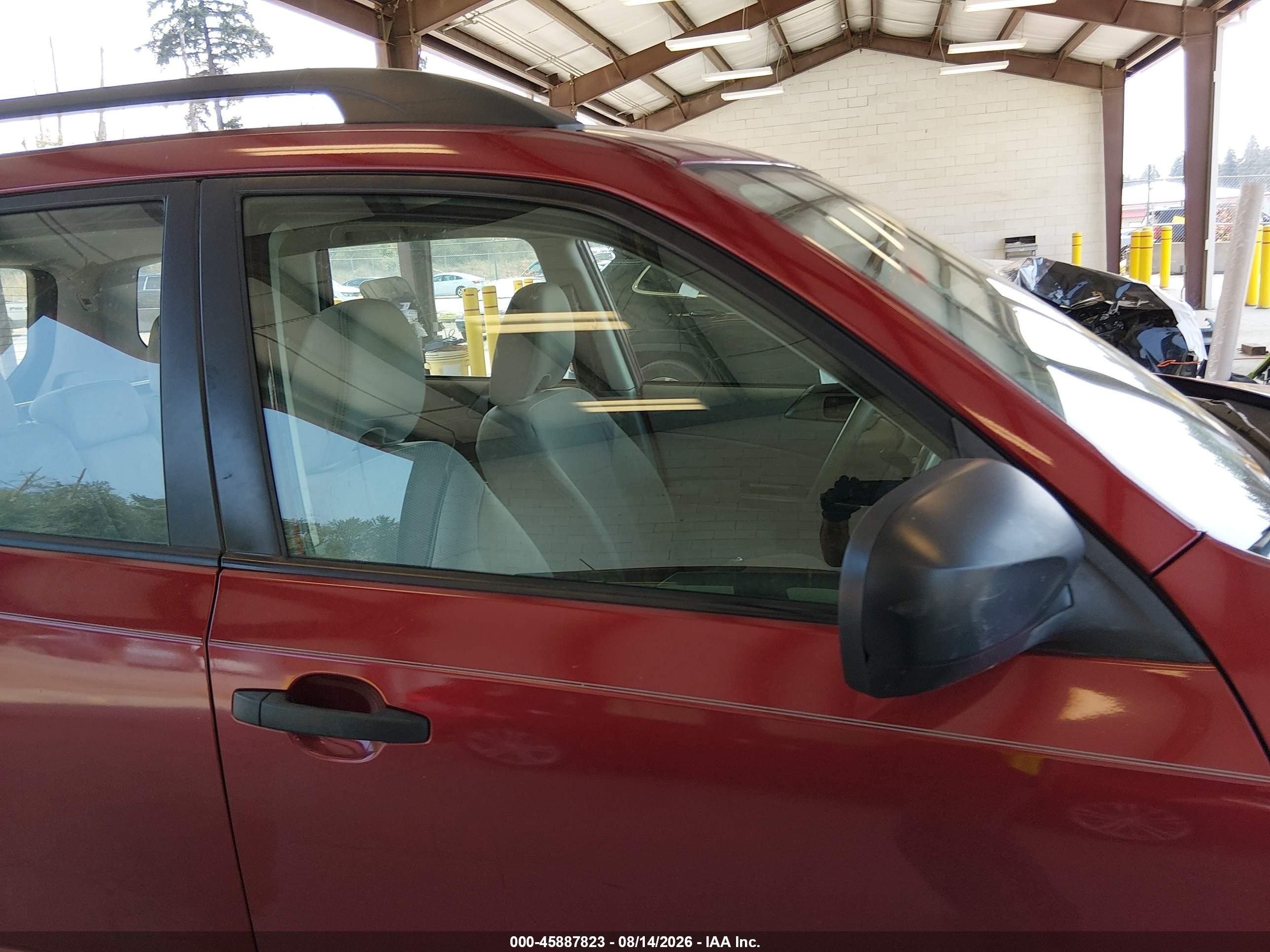 2012 Subaru Forester 2.5x Burgundy vin: JF2SHABC6CH404295
