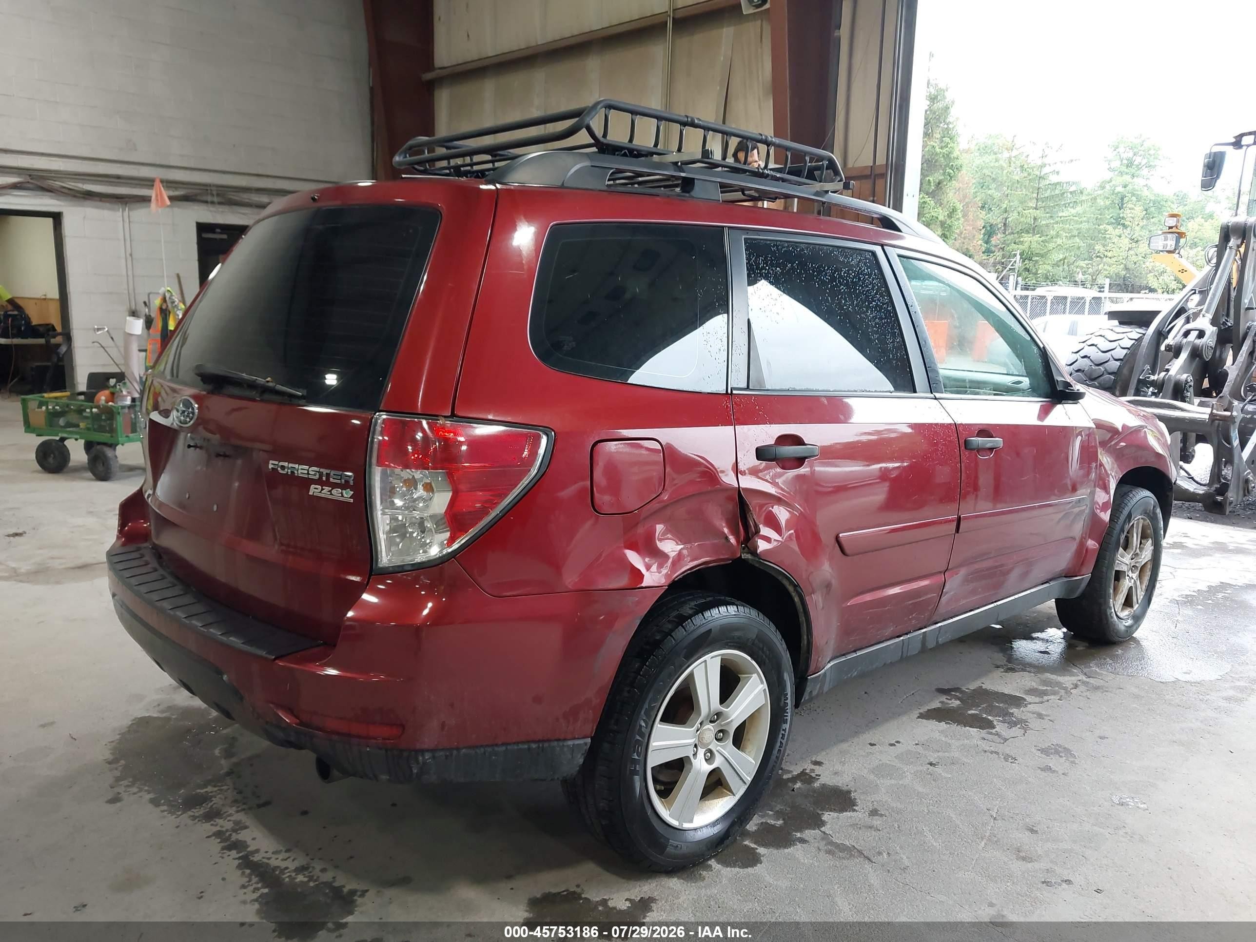 2012 Subaru Forester 2.5x Red vin: JF2SHABC6CH410016