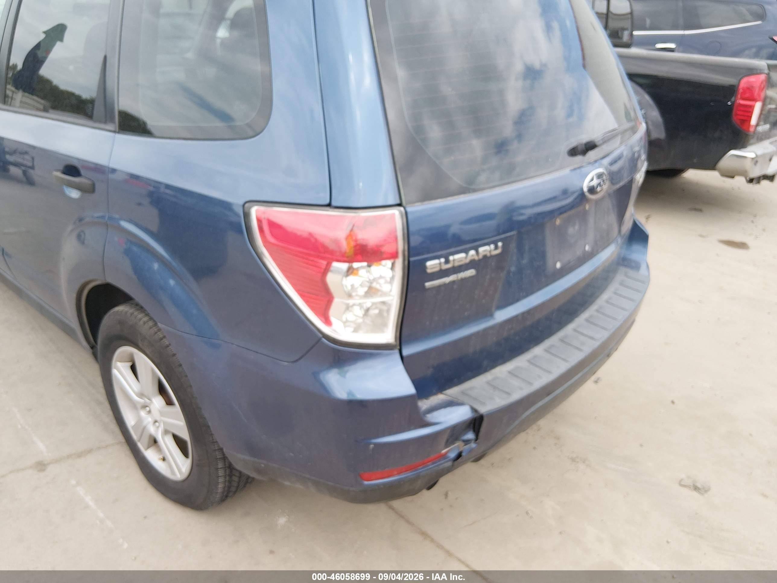 2012 Subaru Forester 2.5x Blue vin: JF2SHABC6CH414664