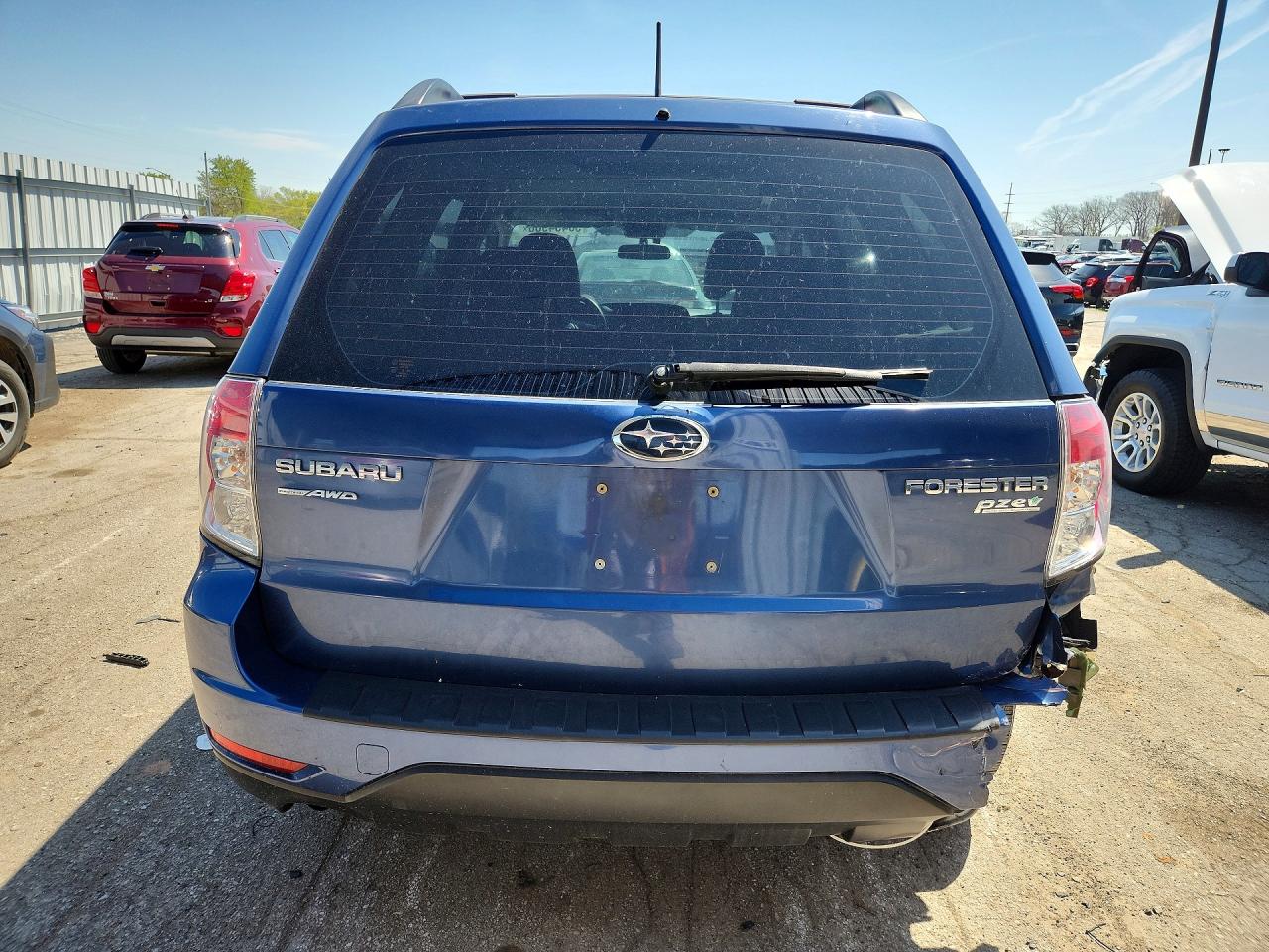 2012 Subaru Forester 2.5x Blue vin: JF2SHABC6CH447342
