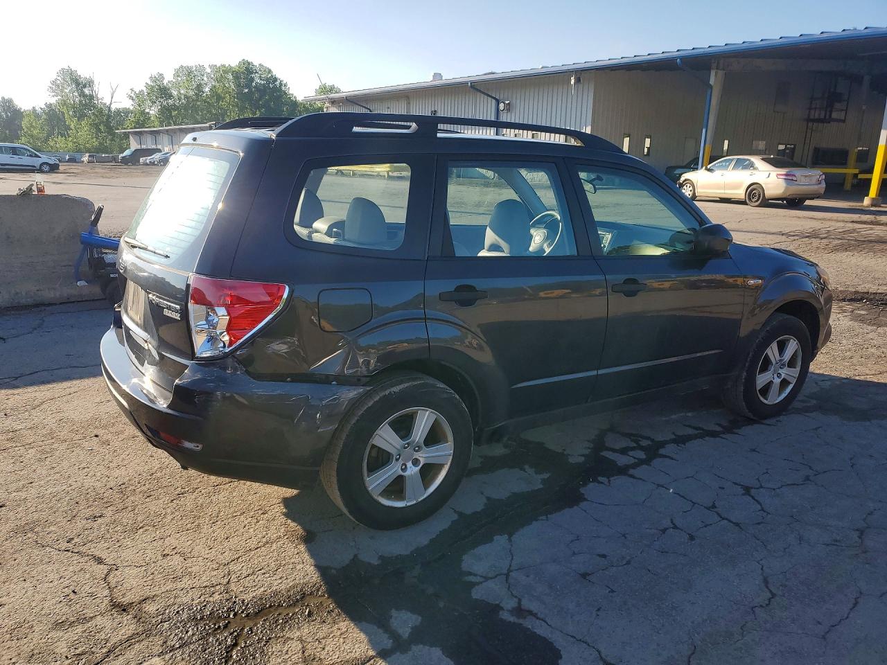 2012 Subaru Forester 2.5x Charcoal vin: JF2SHABC6CH459202