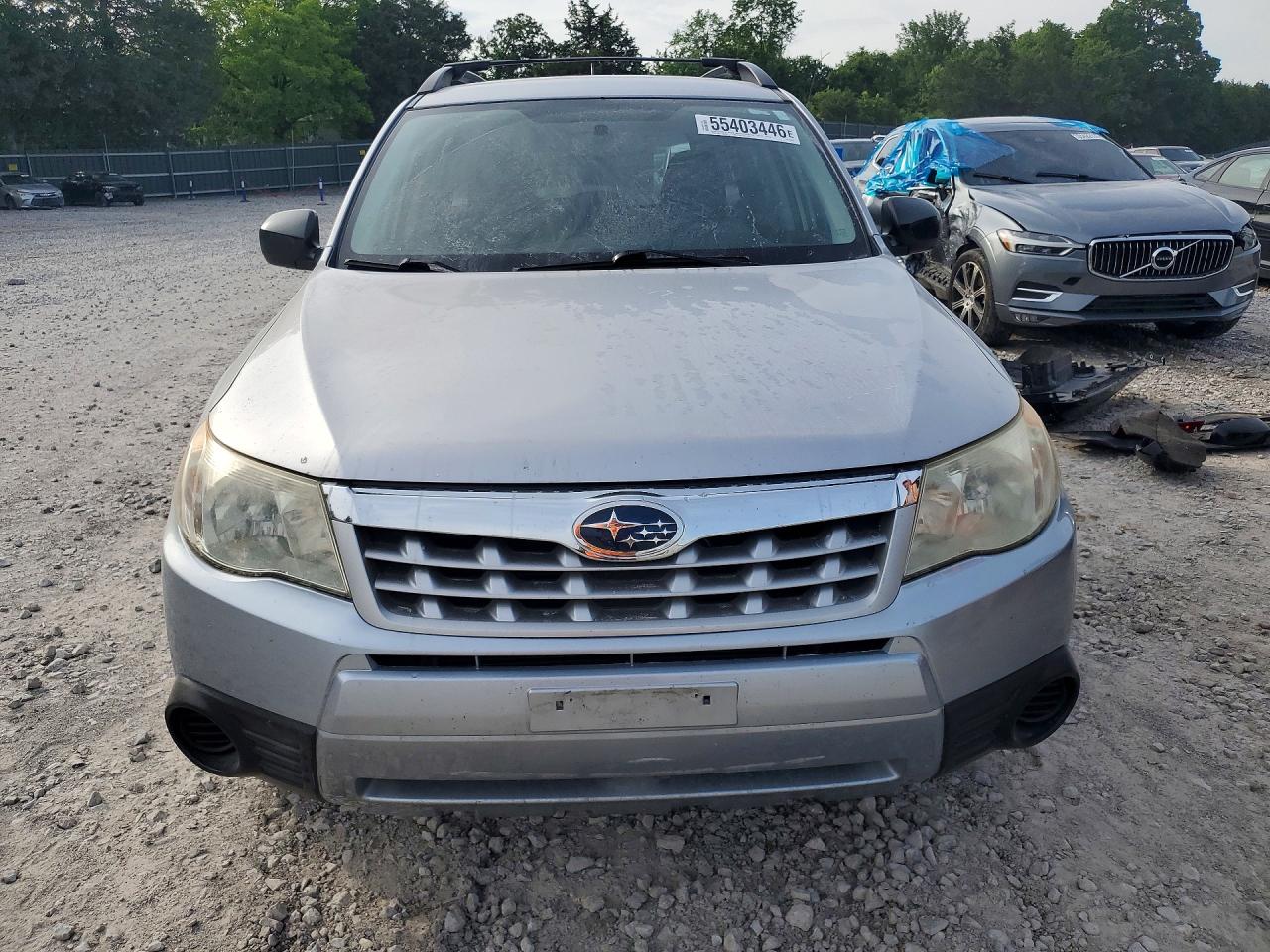 2013 Subaru Forester 2.5x Silver vin: JF2SHABC6DH409188