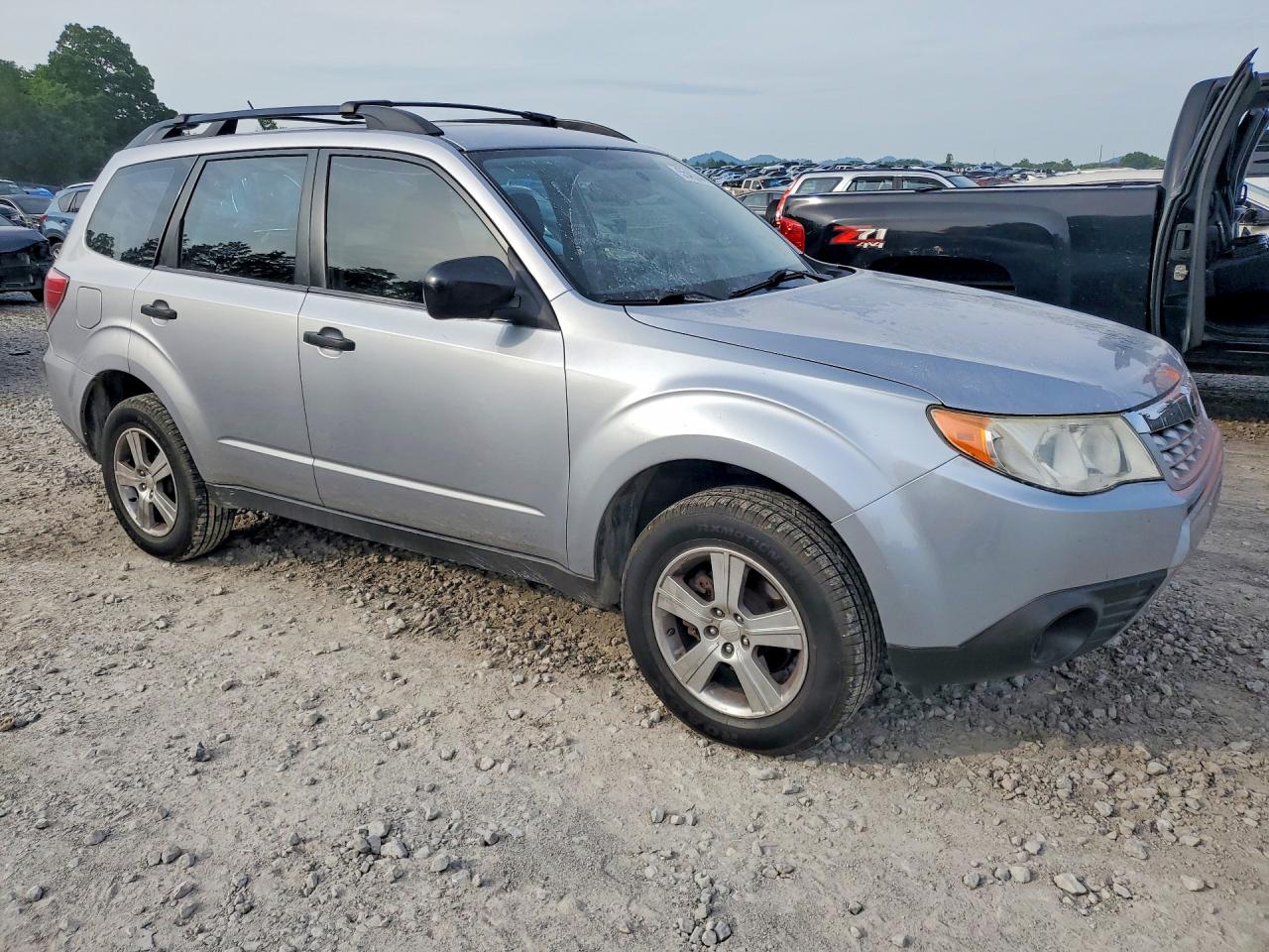 2013 Subaru Forester 2.5x Silver vin: JF2SHABC6DH409188