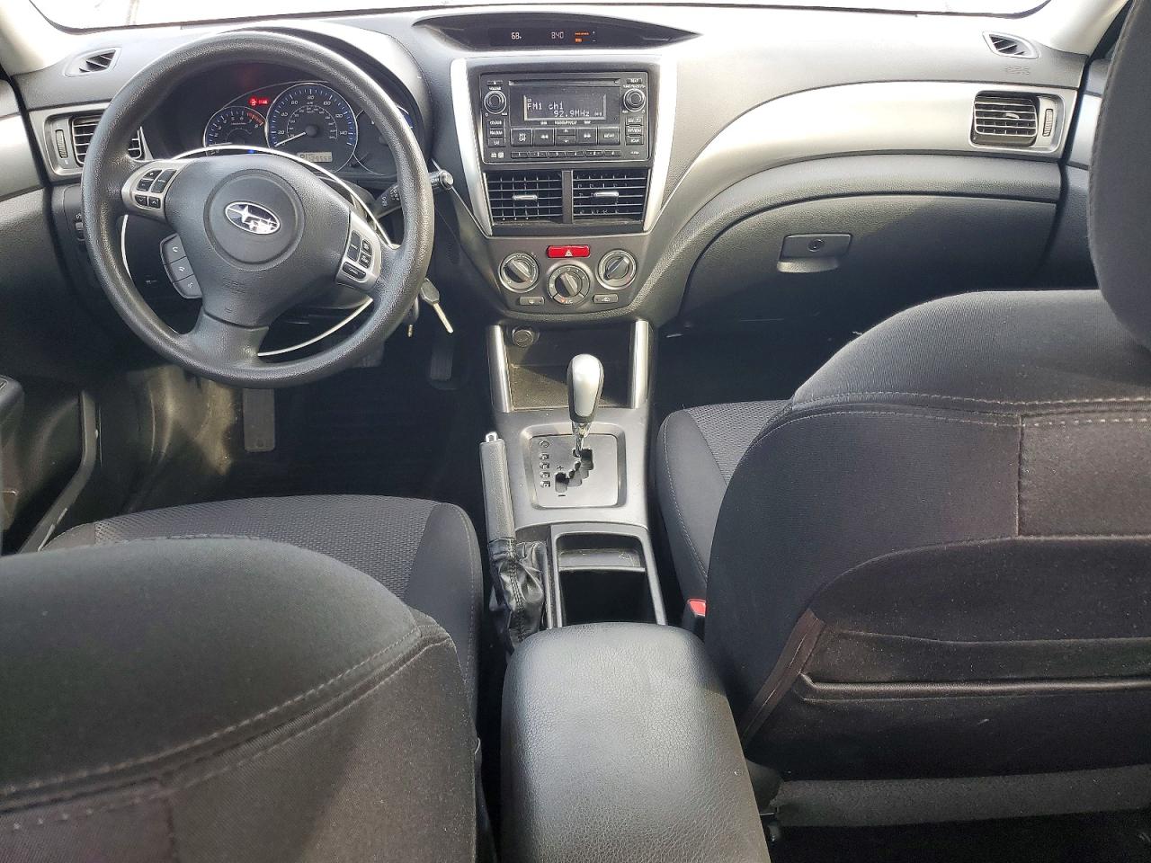 2013 Subaru Forester 2.5x Silver vin: JF2SHABC6DH409188