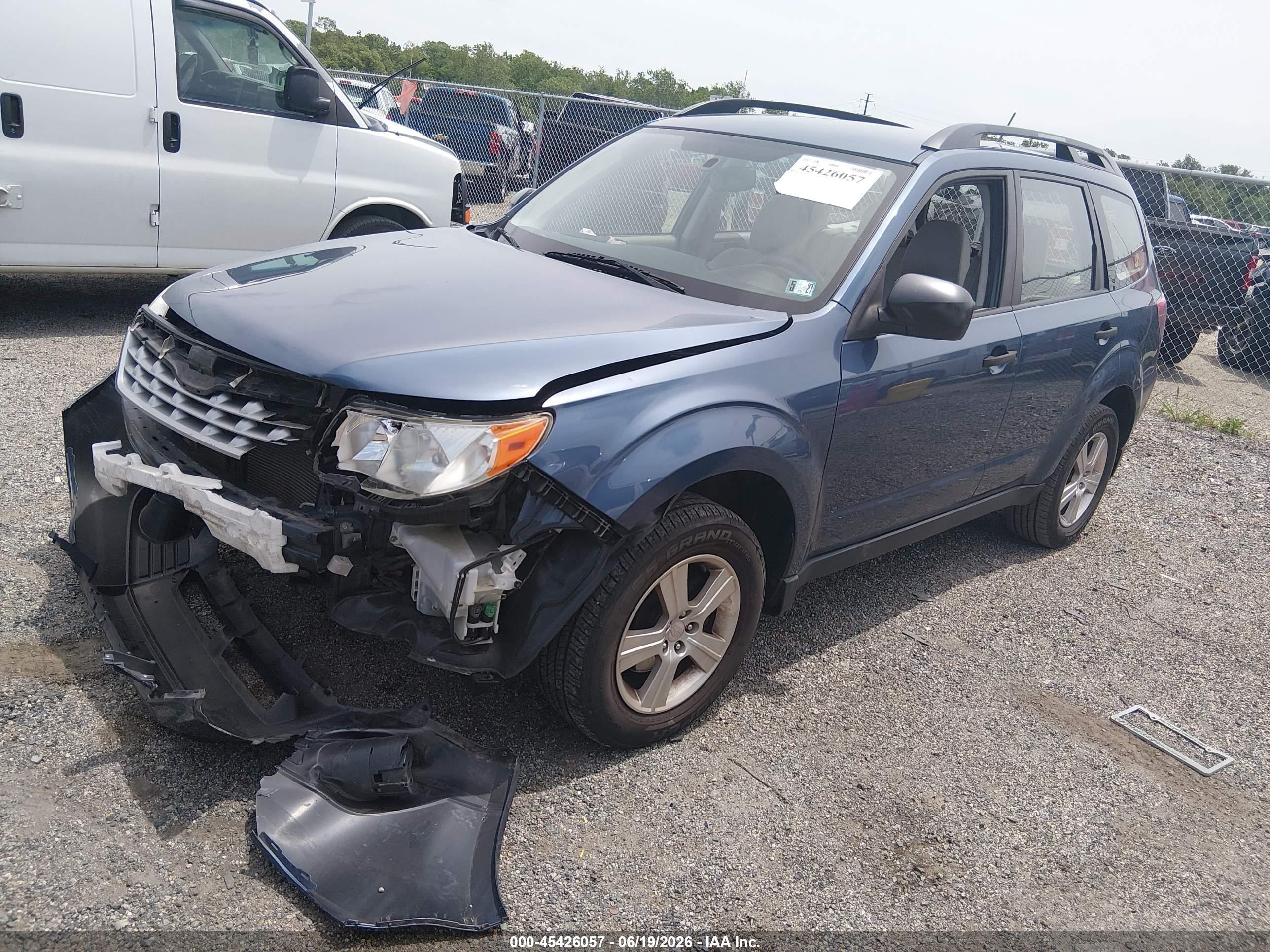 2013 Subaru Forester 2.5x Синий vin: JF2SHABC6DH438464