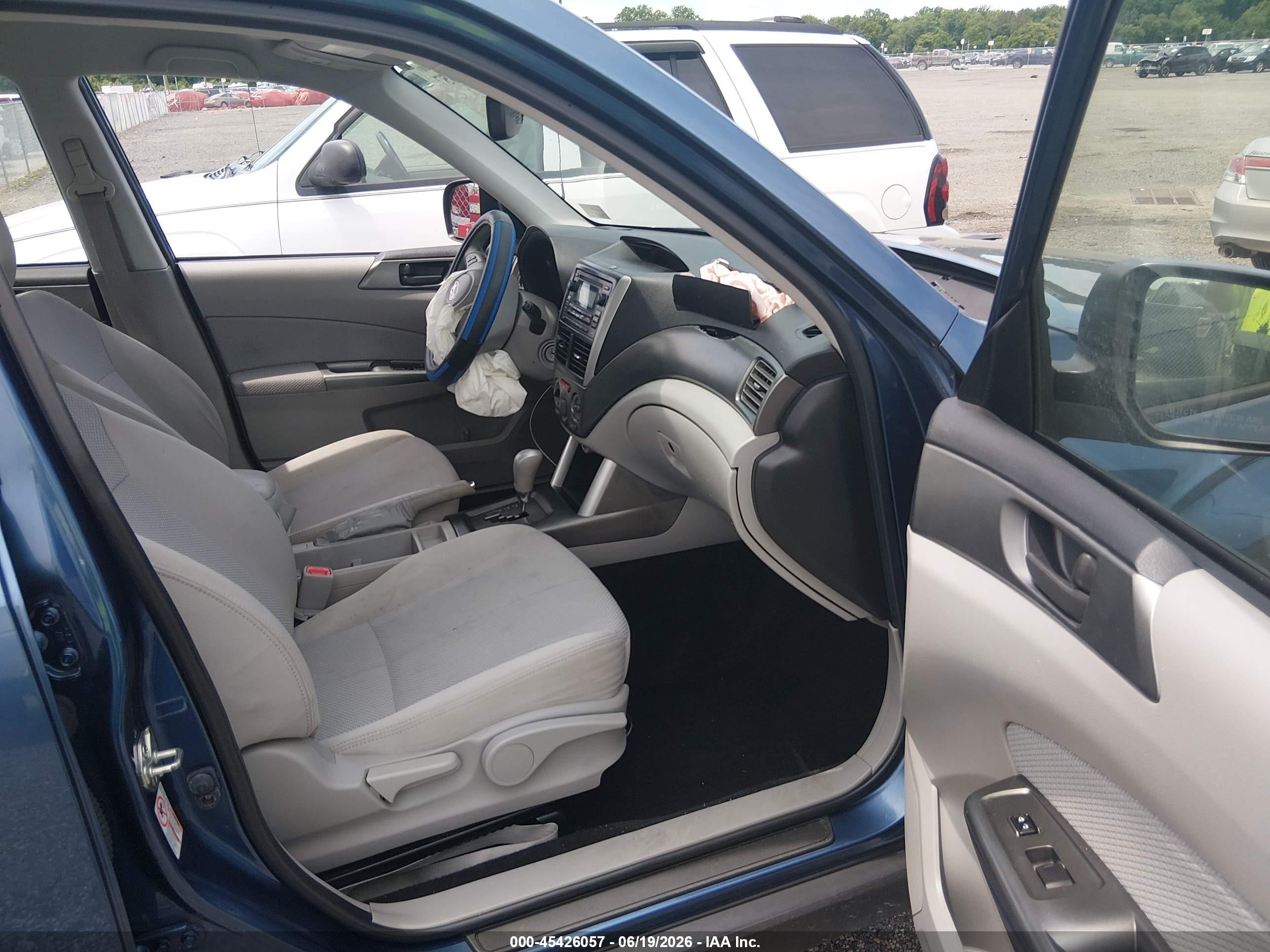 2013 Subaru Forester 2.5x Синий vin: JF2SHABC6DH438464