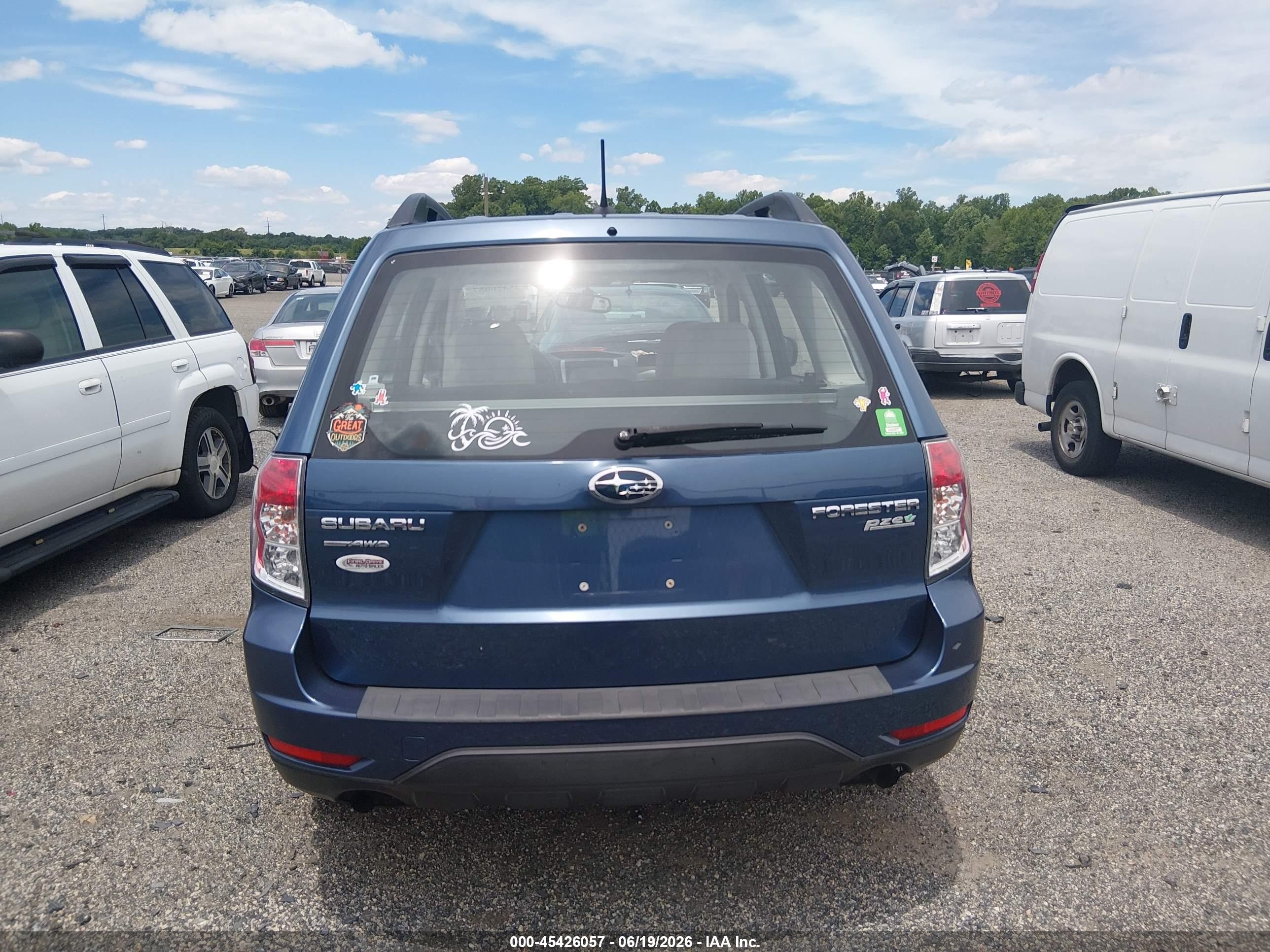 2013 Subaru Forester 2.5x Синий vin: JF2SHABC6DH438464