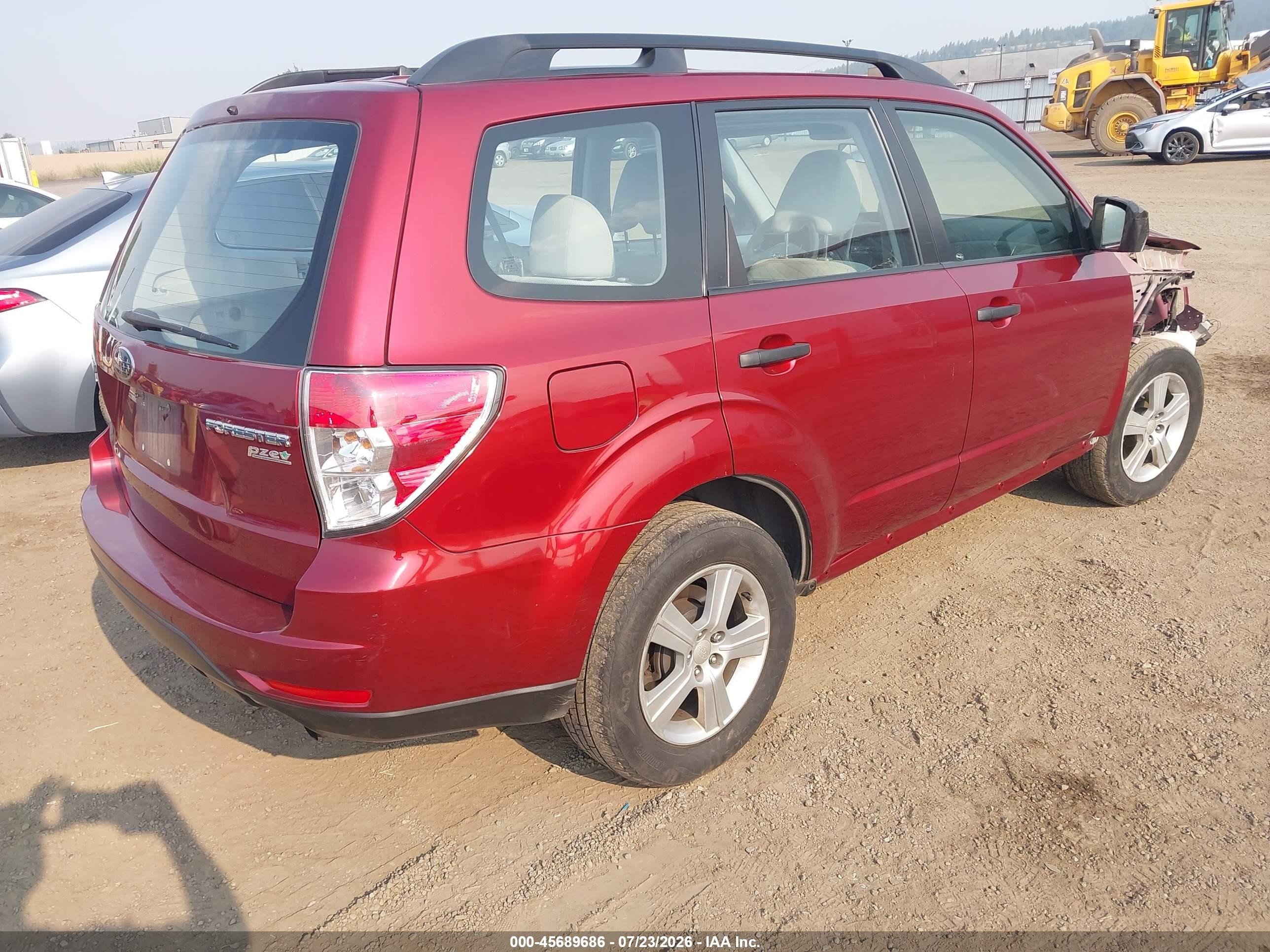 2011 Subaru Forester 2.5x Burgundy vin: JF2SHABC7BH767347