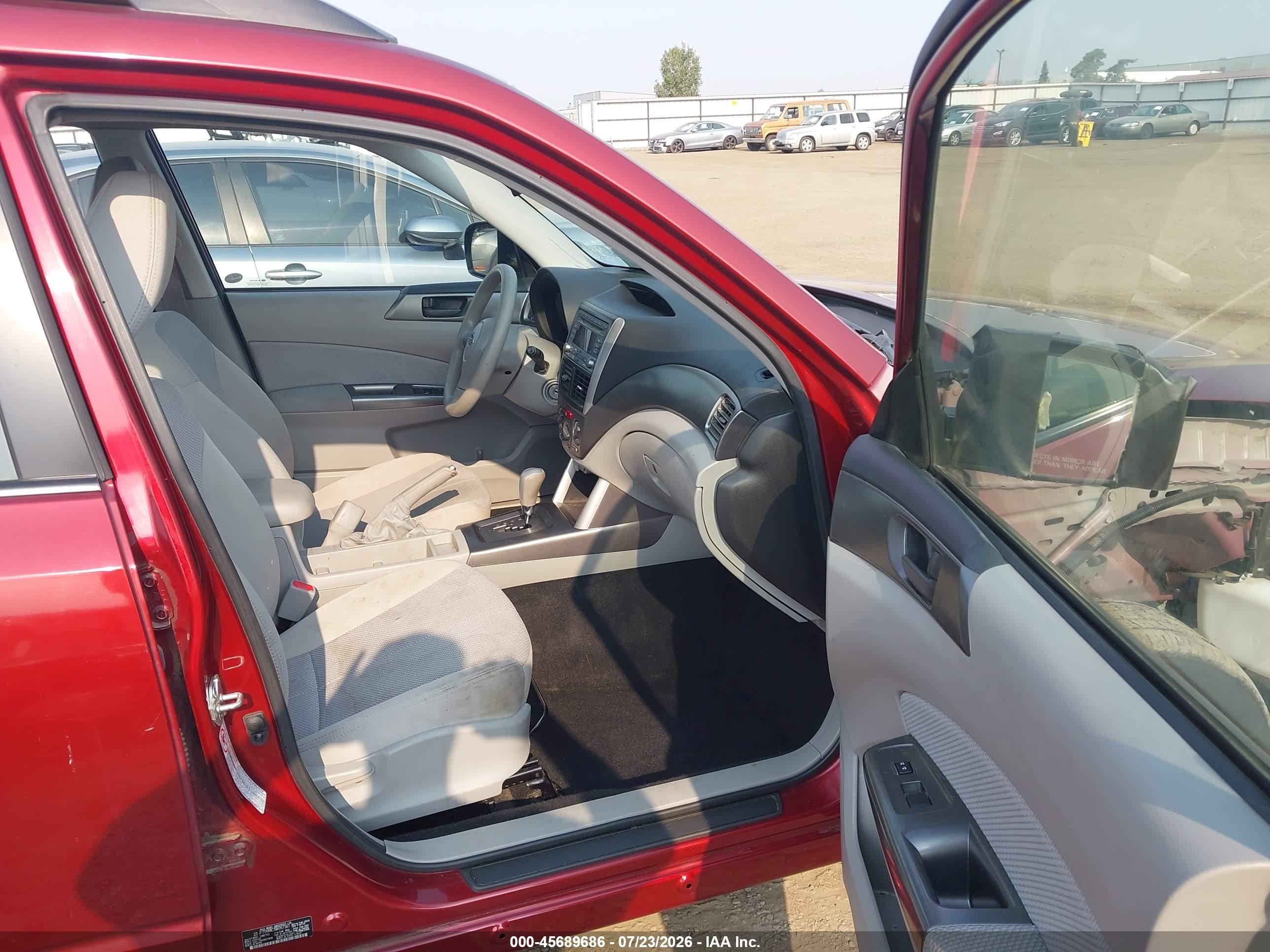 2011 Subaru Forester 2.5x Burgundy vin: JF2SHABC7BH767347