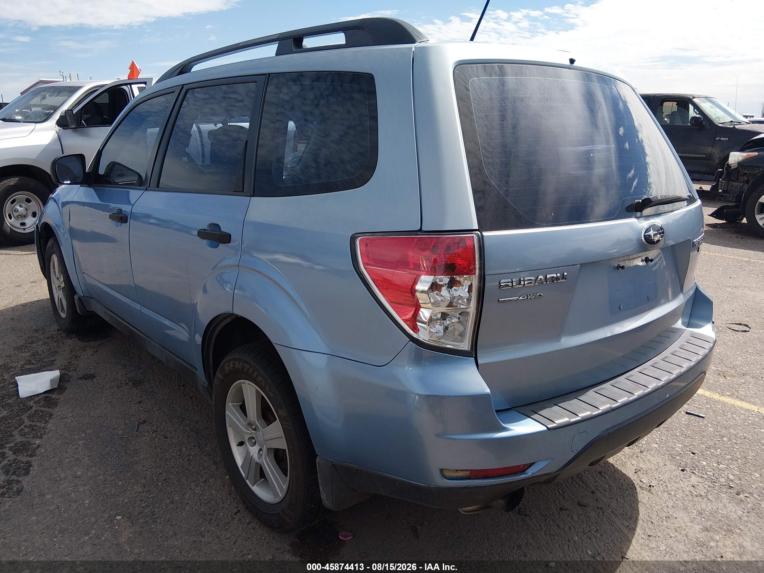 2012 Subaru Forester 2.5x Blue vin: JF2SHABC7CH433627