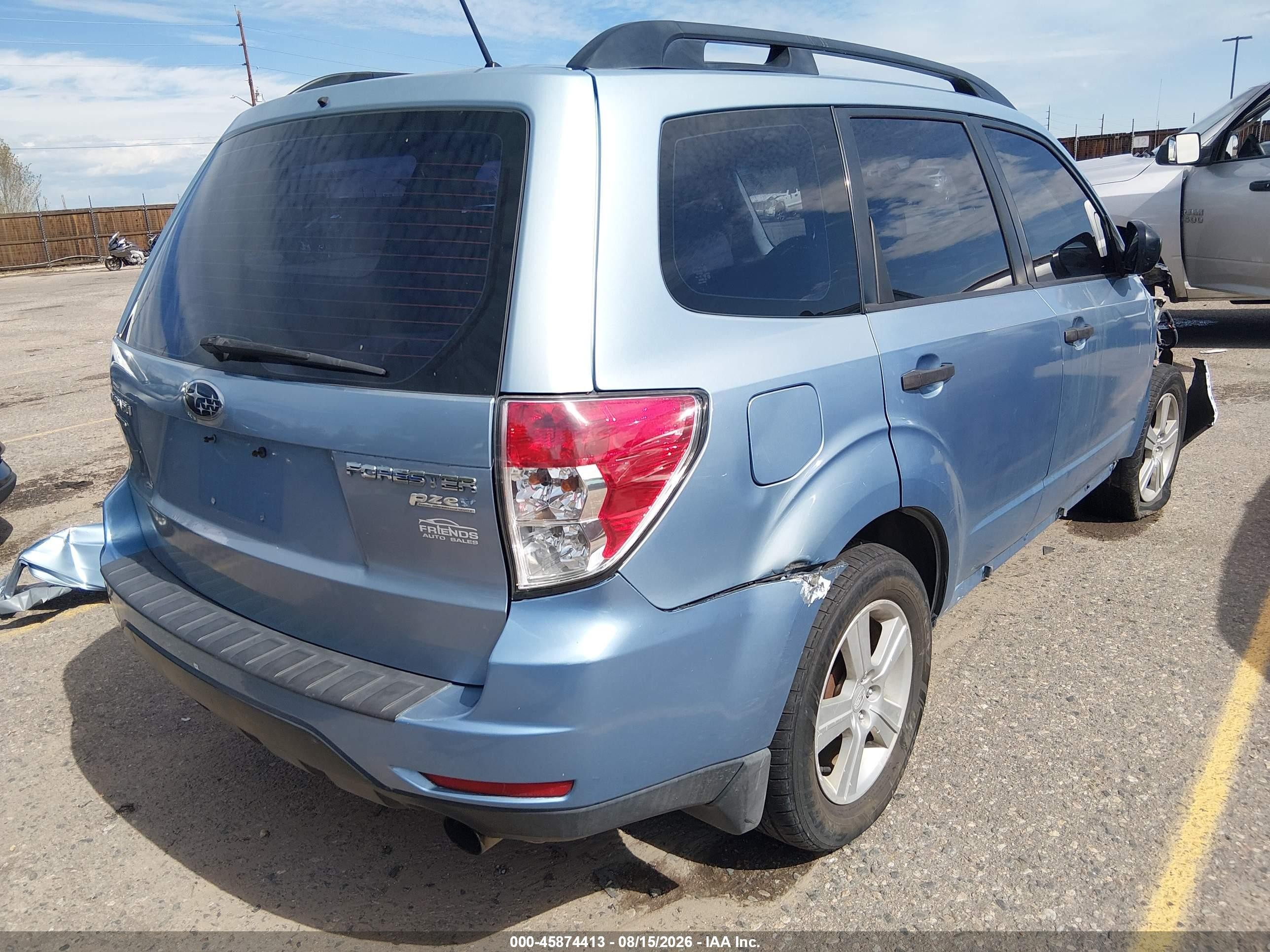 2012 Subaru Forester 2.5x Blue vin: JF2SHABC7CH433627