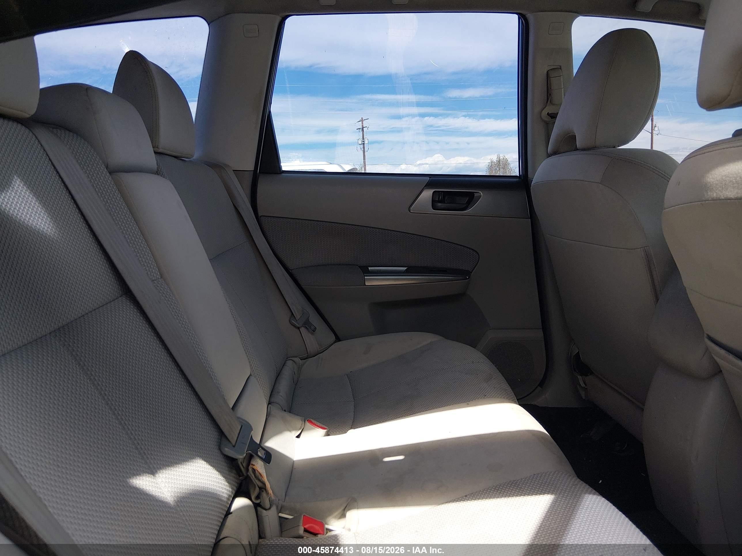 2012 Subaru Forester 2.5x Blue vin: JF2SHABC7CH433627