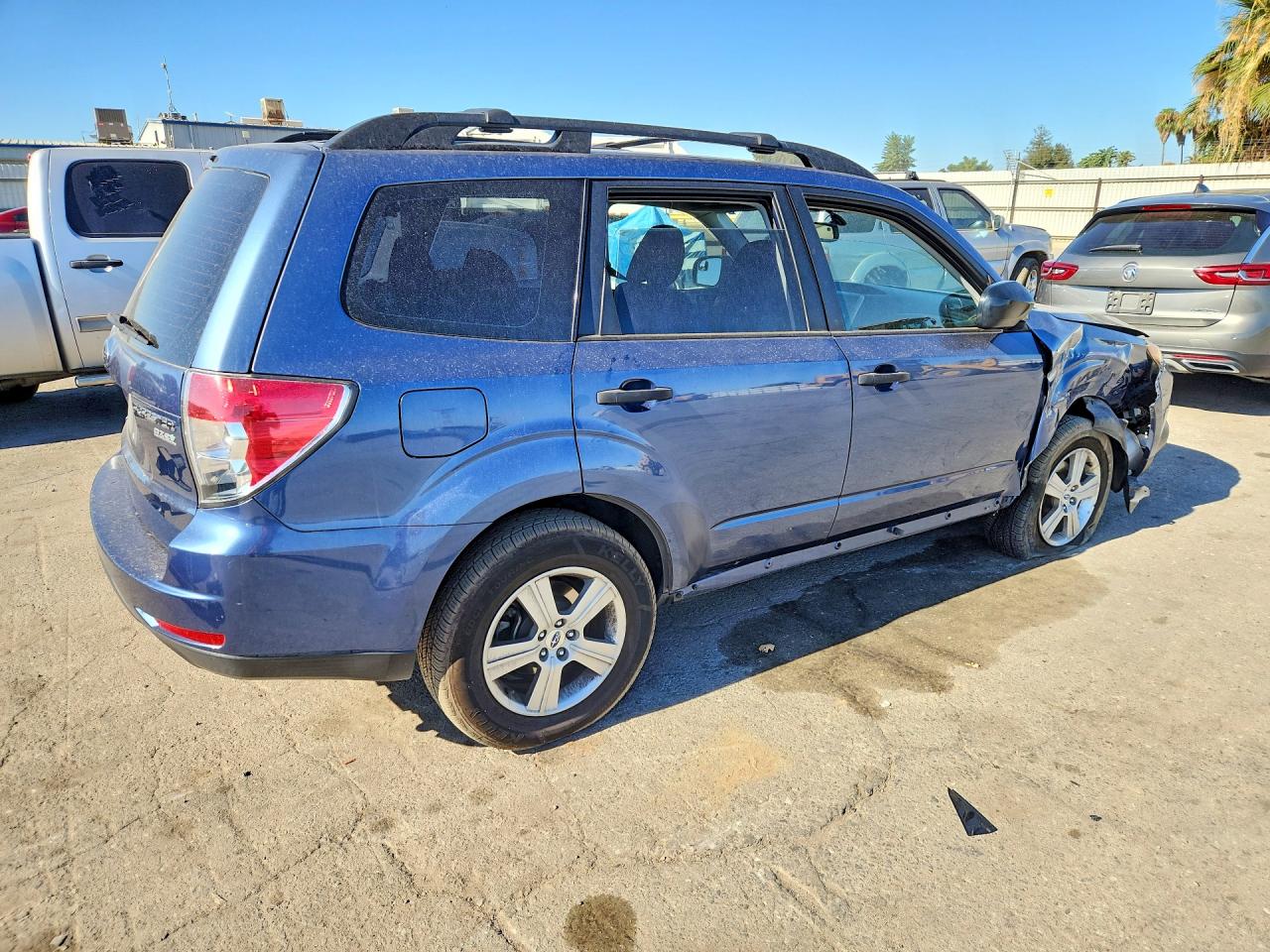 2012 Subaru Forester 2.5x Blue vin: JF2SHABC7CH465851