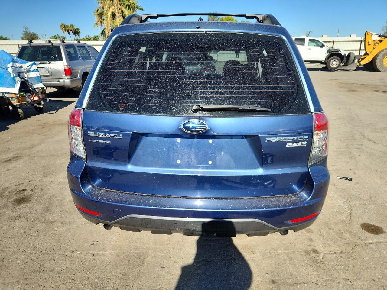 2012 Subaru Forester 2.5x Blue vin: JF2SHABC7CH465851