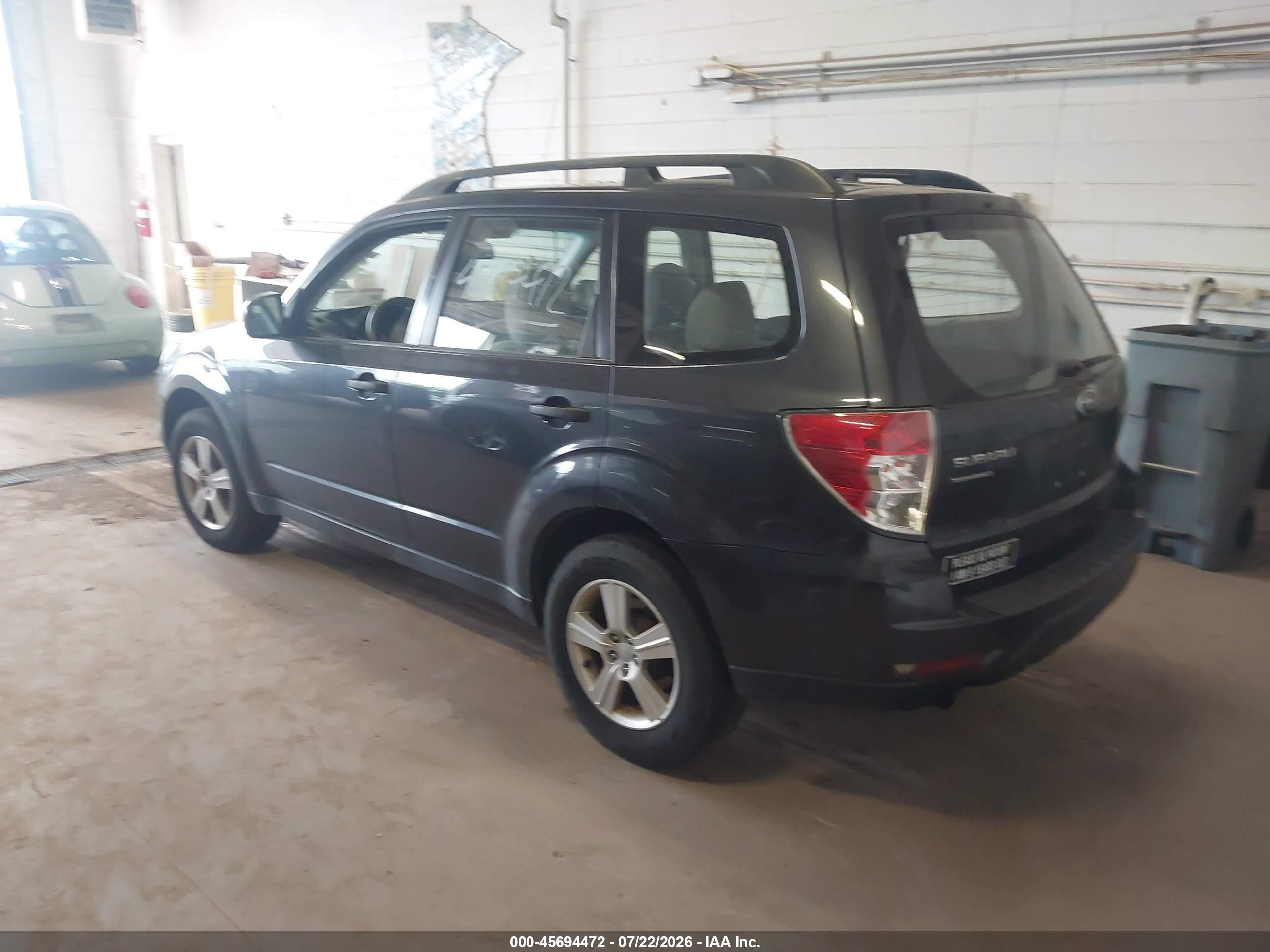 2012 Subaru Forester 2.5x Gray vin: JF2SHABC7CH468331
