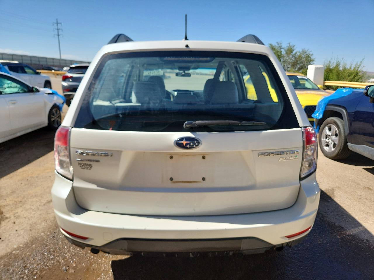 2013 Subaru Forester 2.5x Белый vin: JF2SHABC7DH403643