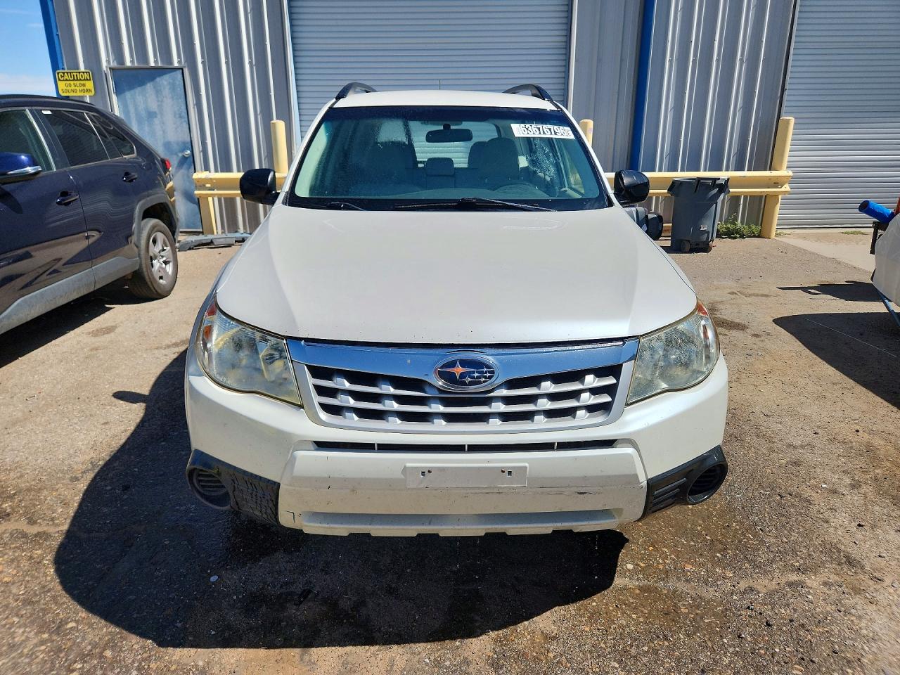 2013 Subaru Forester 2.5x Белый vin: JF2SHABC7DH403643